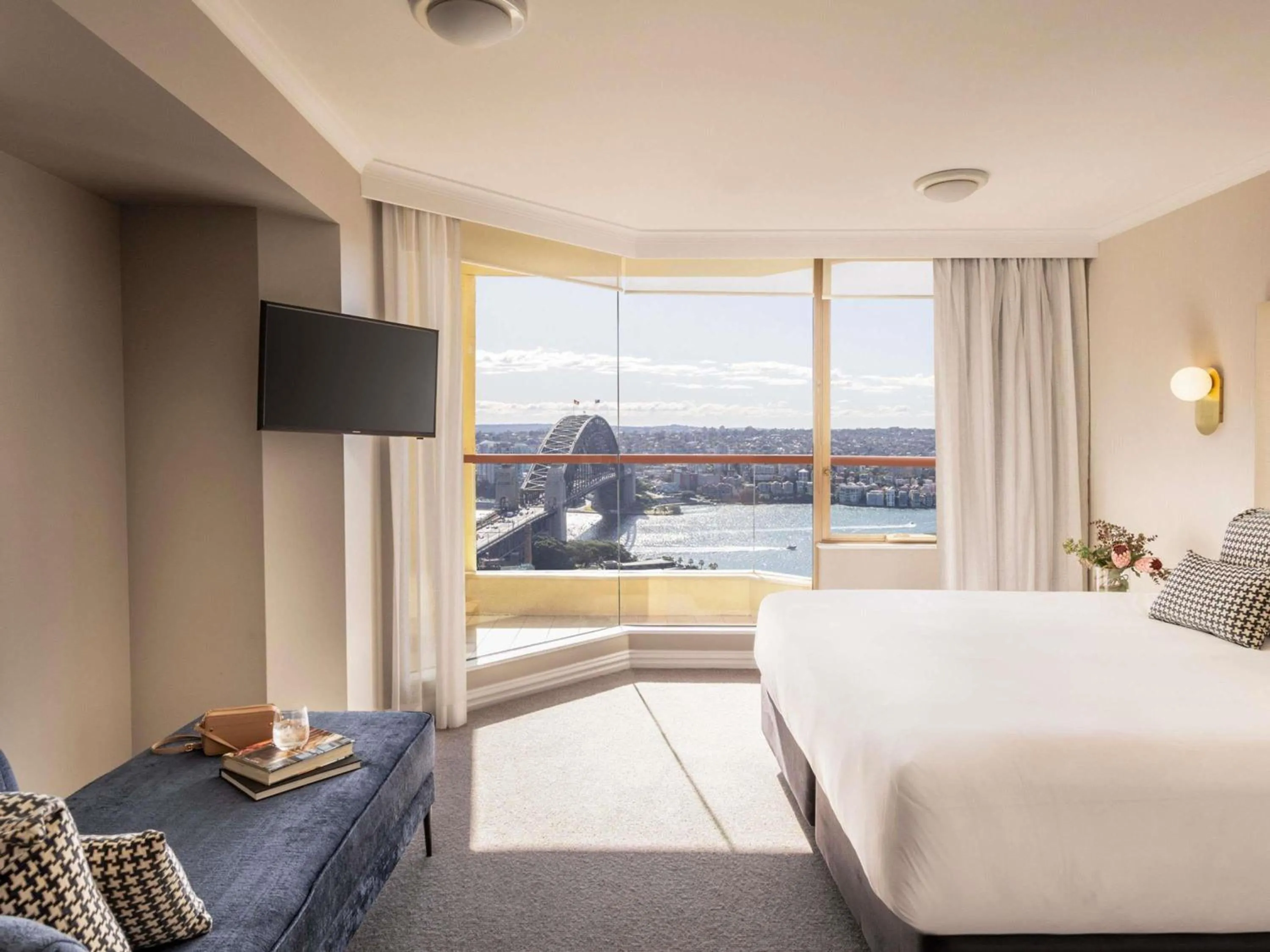 Bedroom, Bed in The Sebel Quay West Suites Sydney