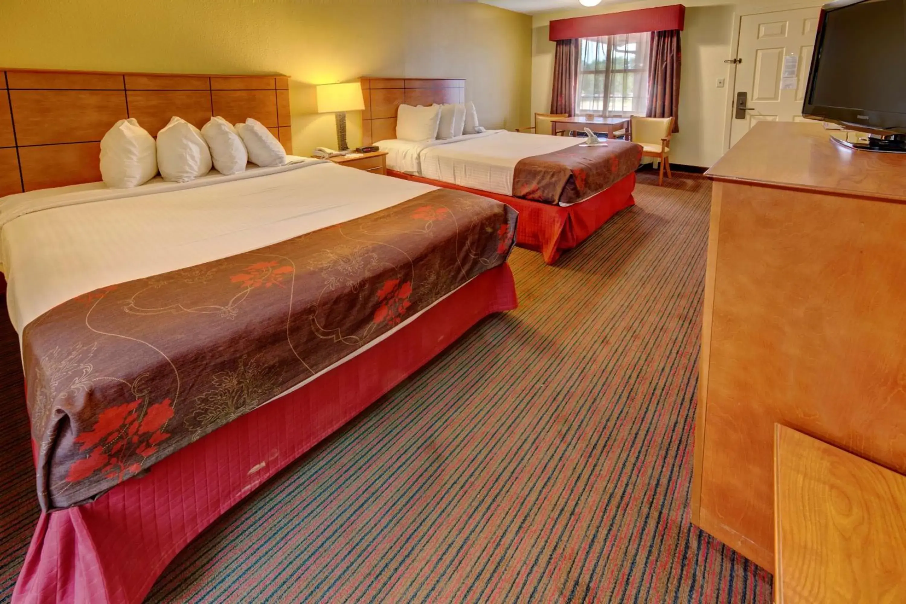 Queen Room with Two Queen Beds - Non-Smoking in Best Western Inn Russellville Queen Room with Two Queen Beds - Non-Smoking in Best Western Inn Russellville