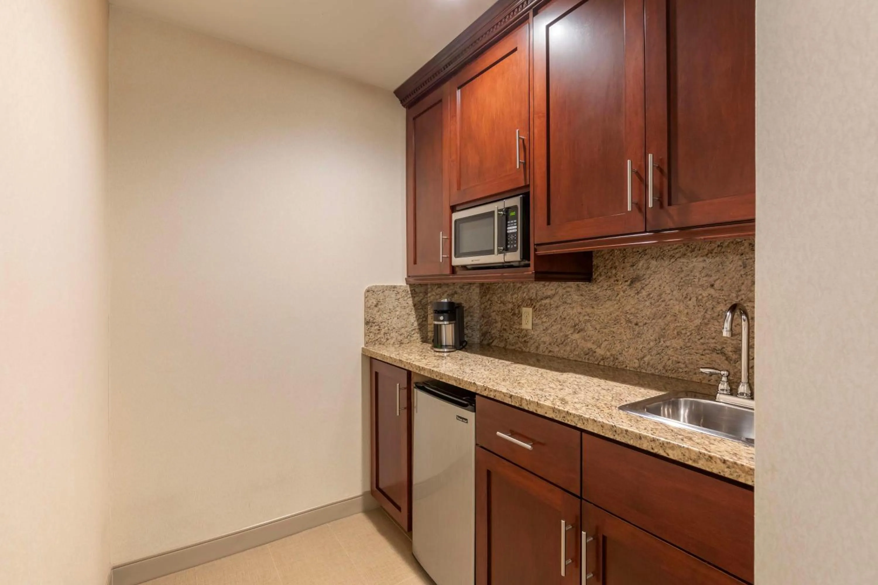 Bedroom in Best Western Plus West Covina Inn