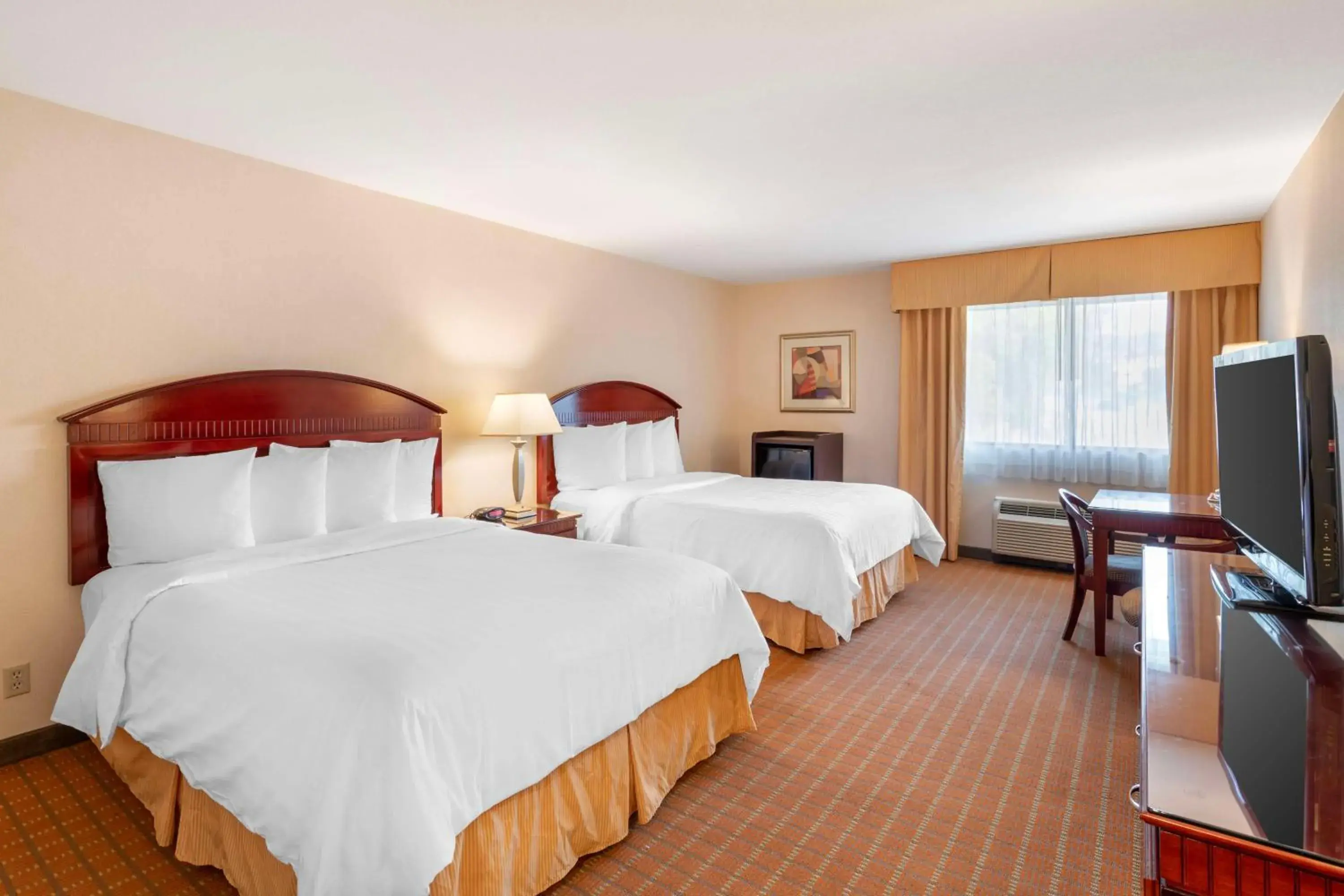 Bedroom, Bed in Best Western Plus West Covina Inn Bedroom, Bed in Best Western Plus West Covina Inn