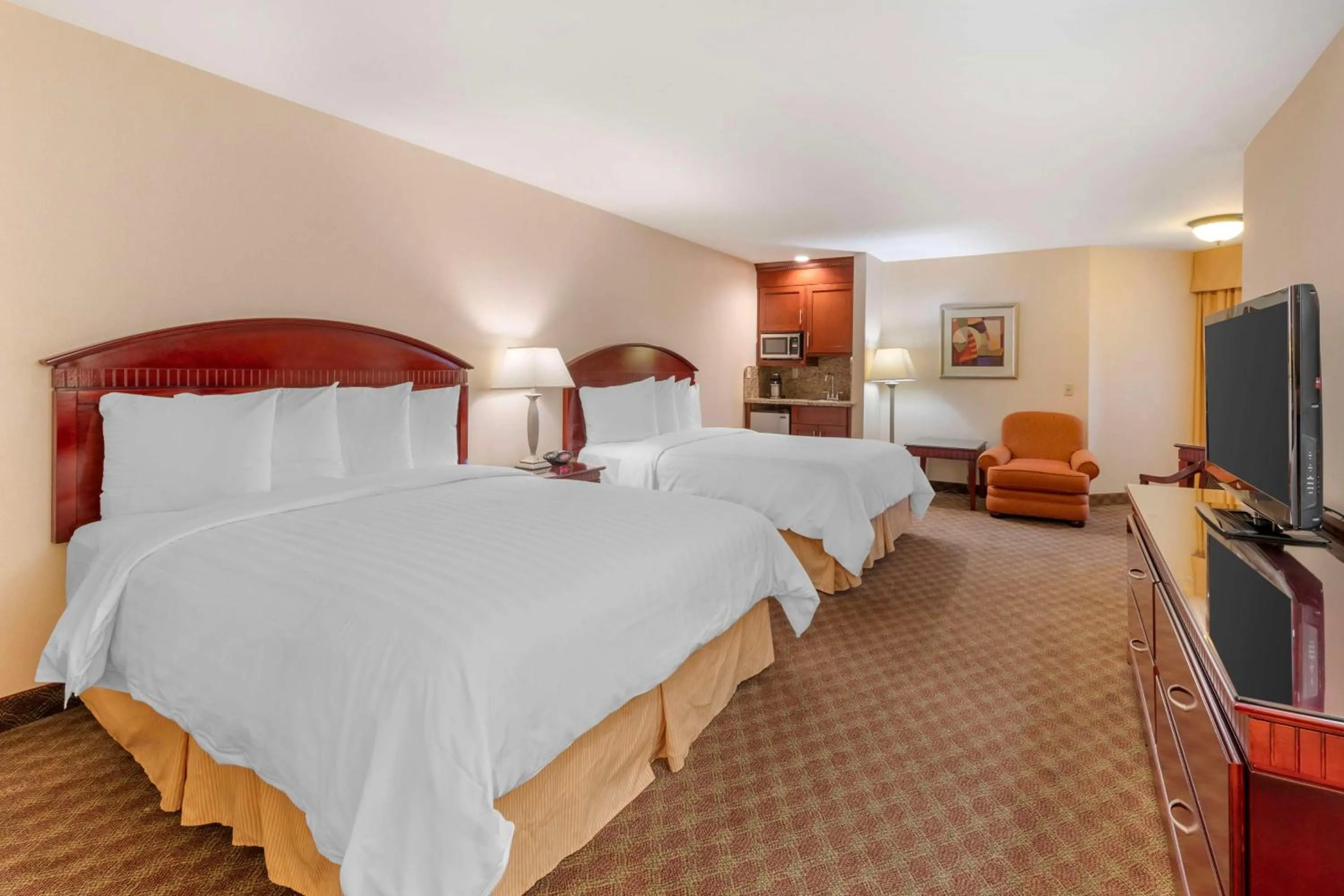 Bedroom, Bed in Best Western Plus West Covina Inn