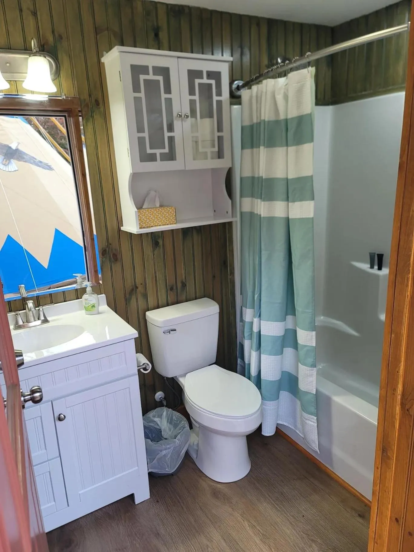 Bathroom in Mountain Aire Cottages, Inn, & Glamping