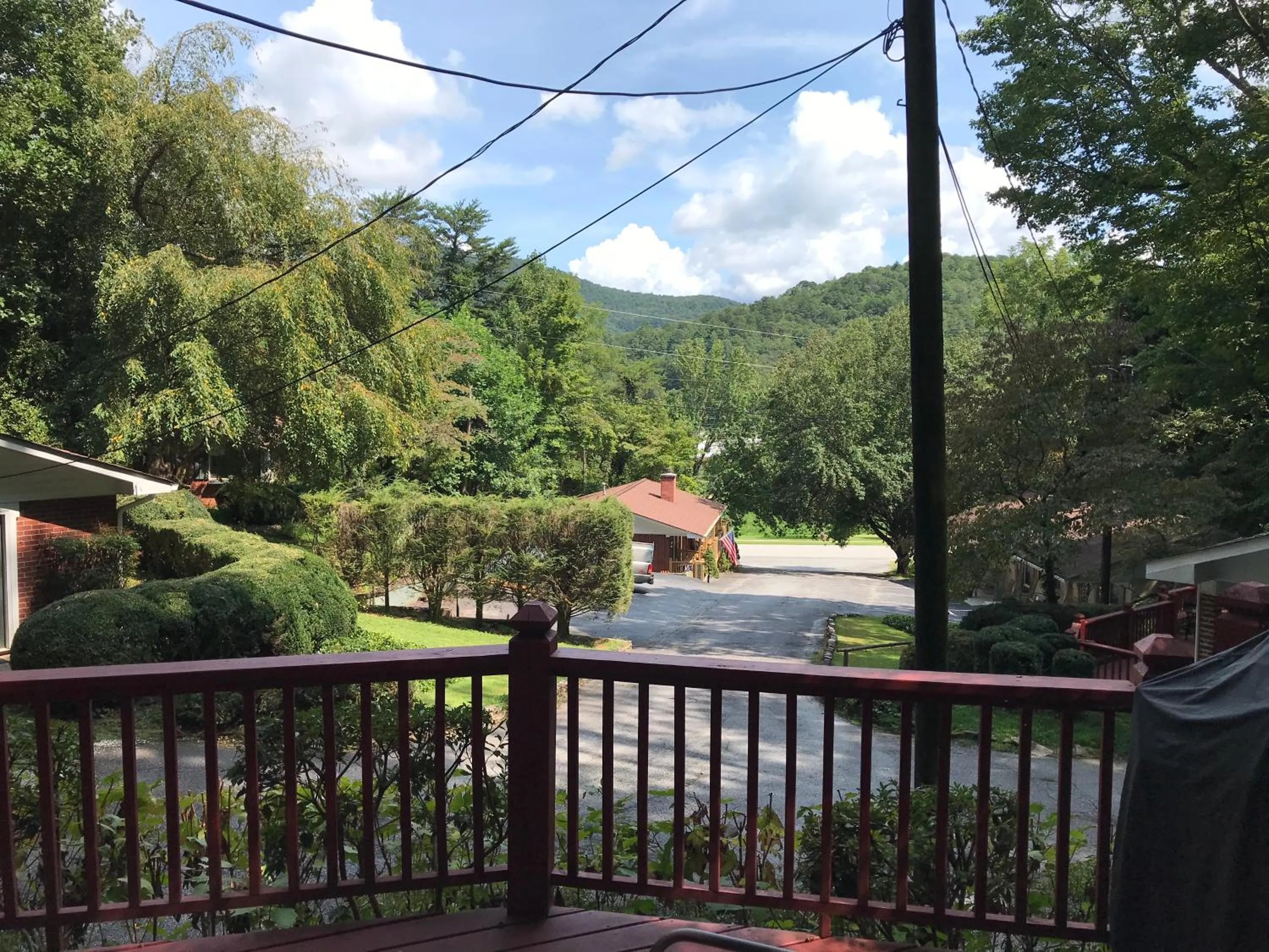 Property building in Mountain Aire Cottages, Inn, & Glamping