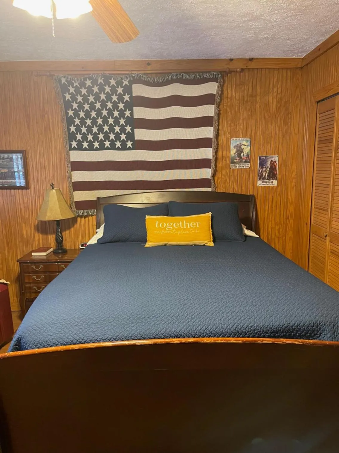 Bed in Mountain Aire Cottages, Inn, & Glamping
