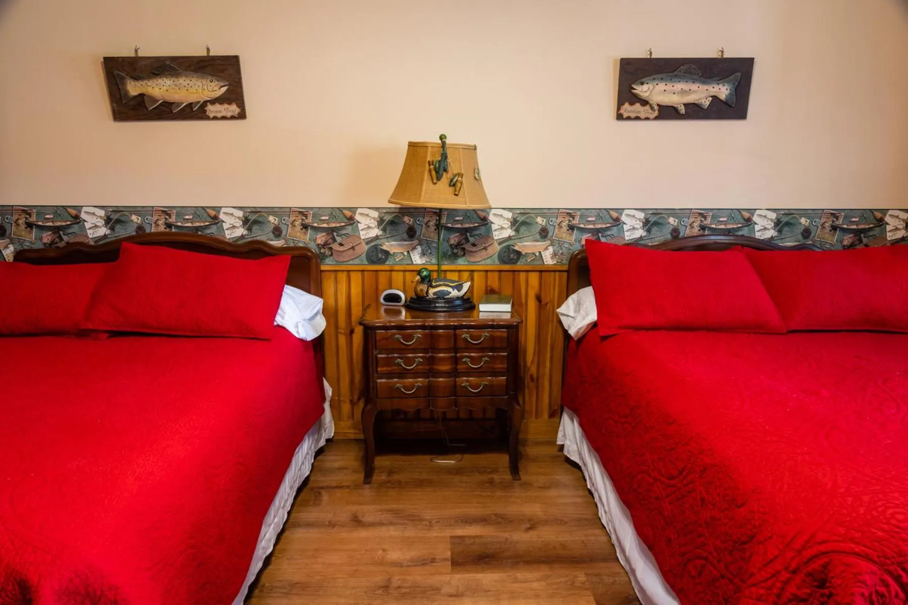 Bed in Mountain Aire Cottages, Inn, & Glamping