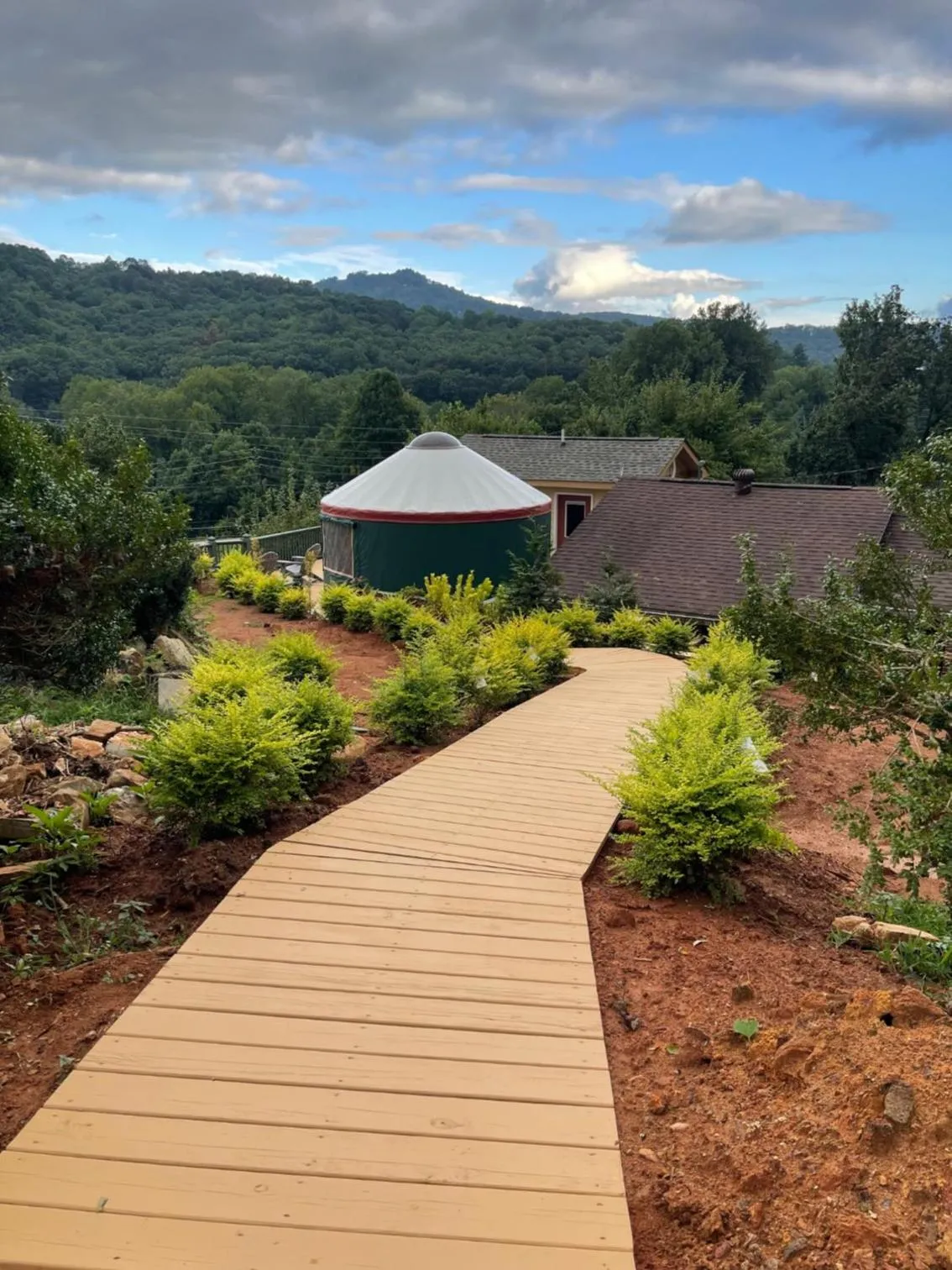 Property building in Mountain Aire Cottages, Inn, & Glamping