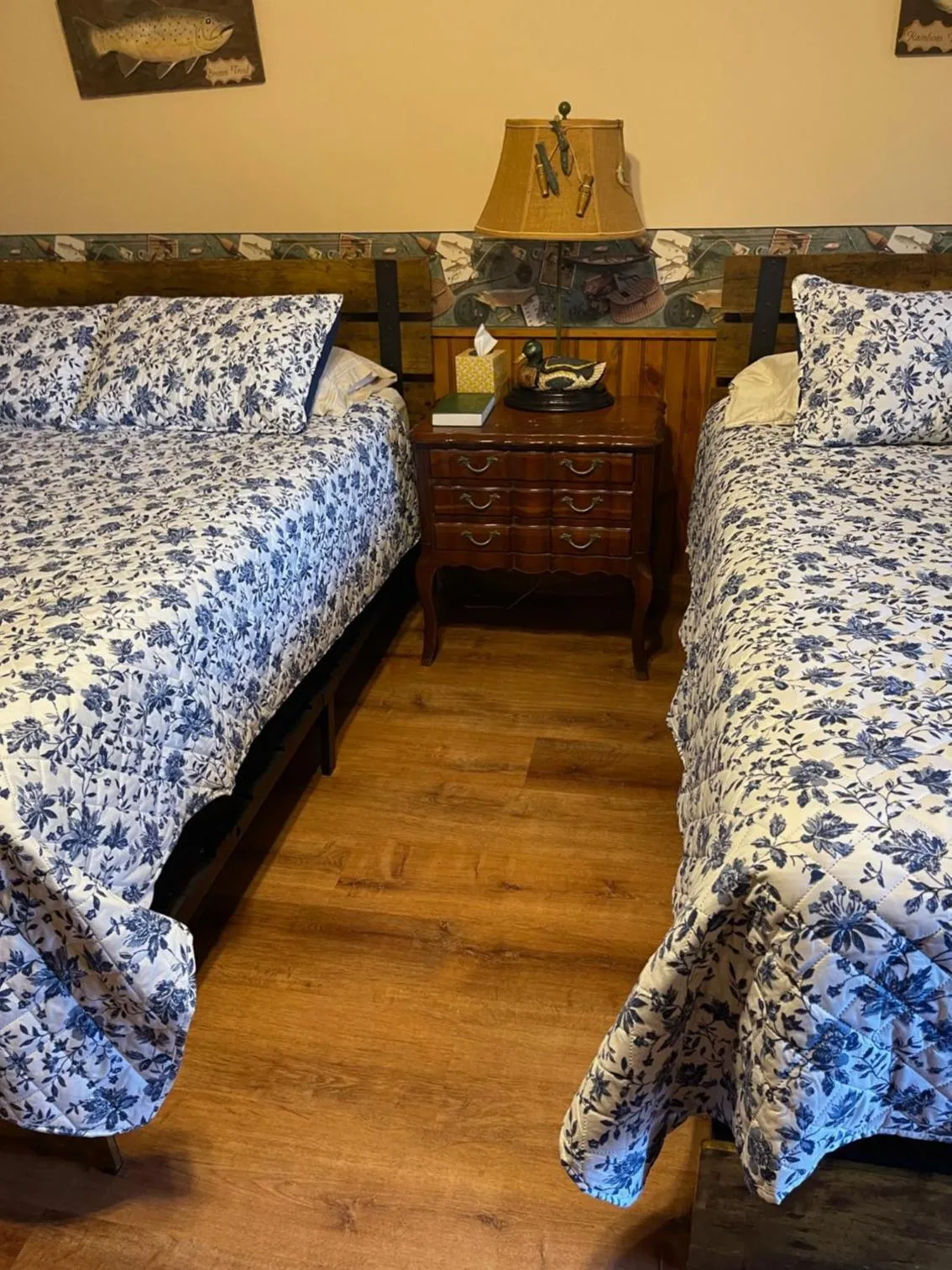 Bed in Mountain Aire Cottages, Inn, & Glamping