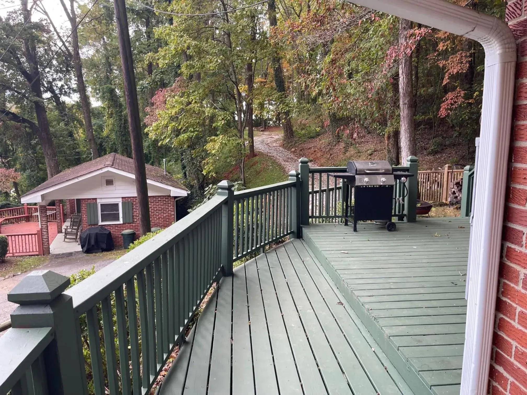 Property building in Mountain Aire Cottages, Inn, & Glamping Property building in Mountain Aire Cottages, Inn, & Glamping