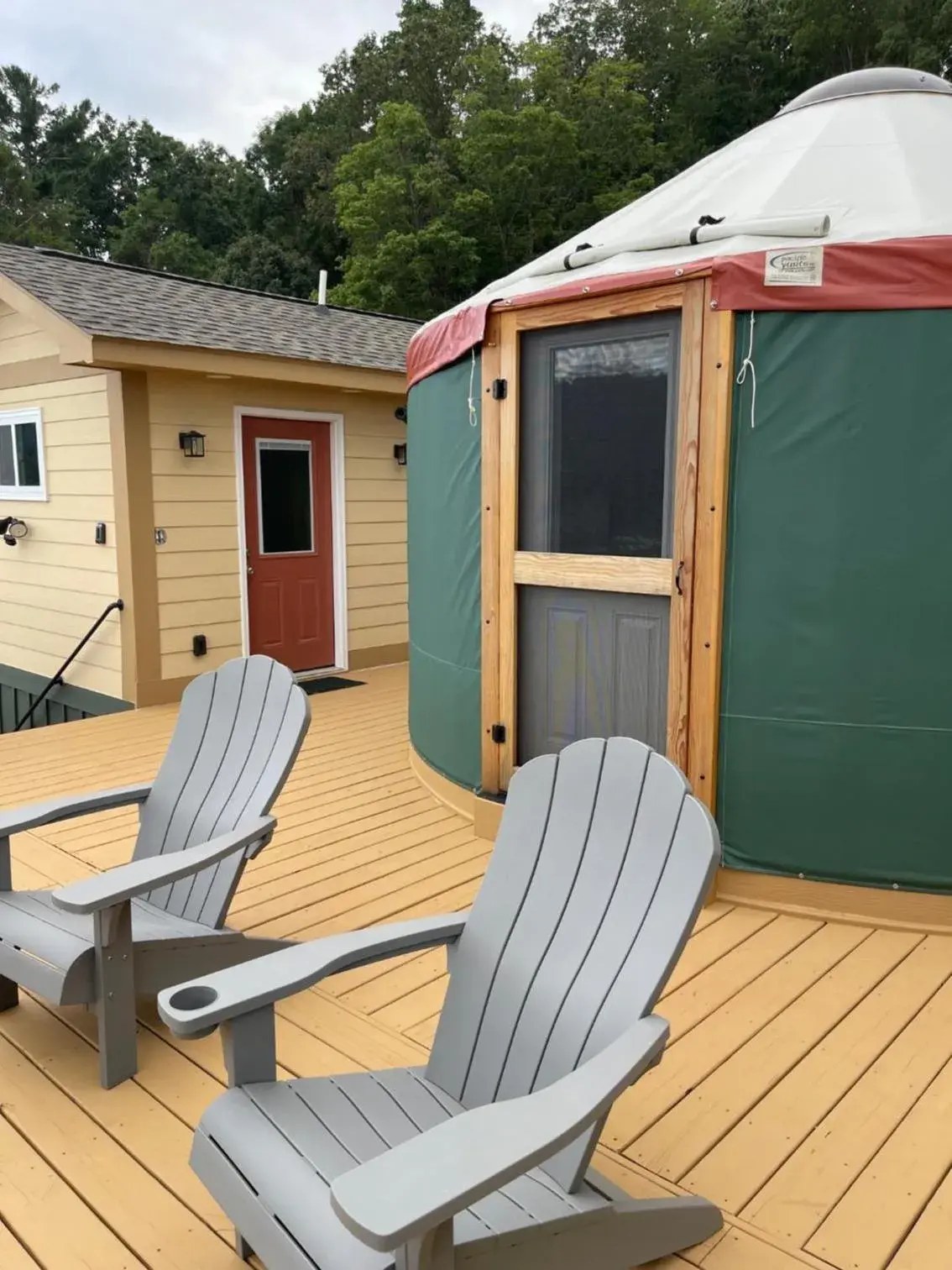 Property building in Mountain Aire Cottages, Inn, & Glamping Property building in Mountain Aire Cottages, Inn, & Glamping