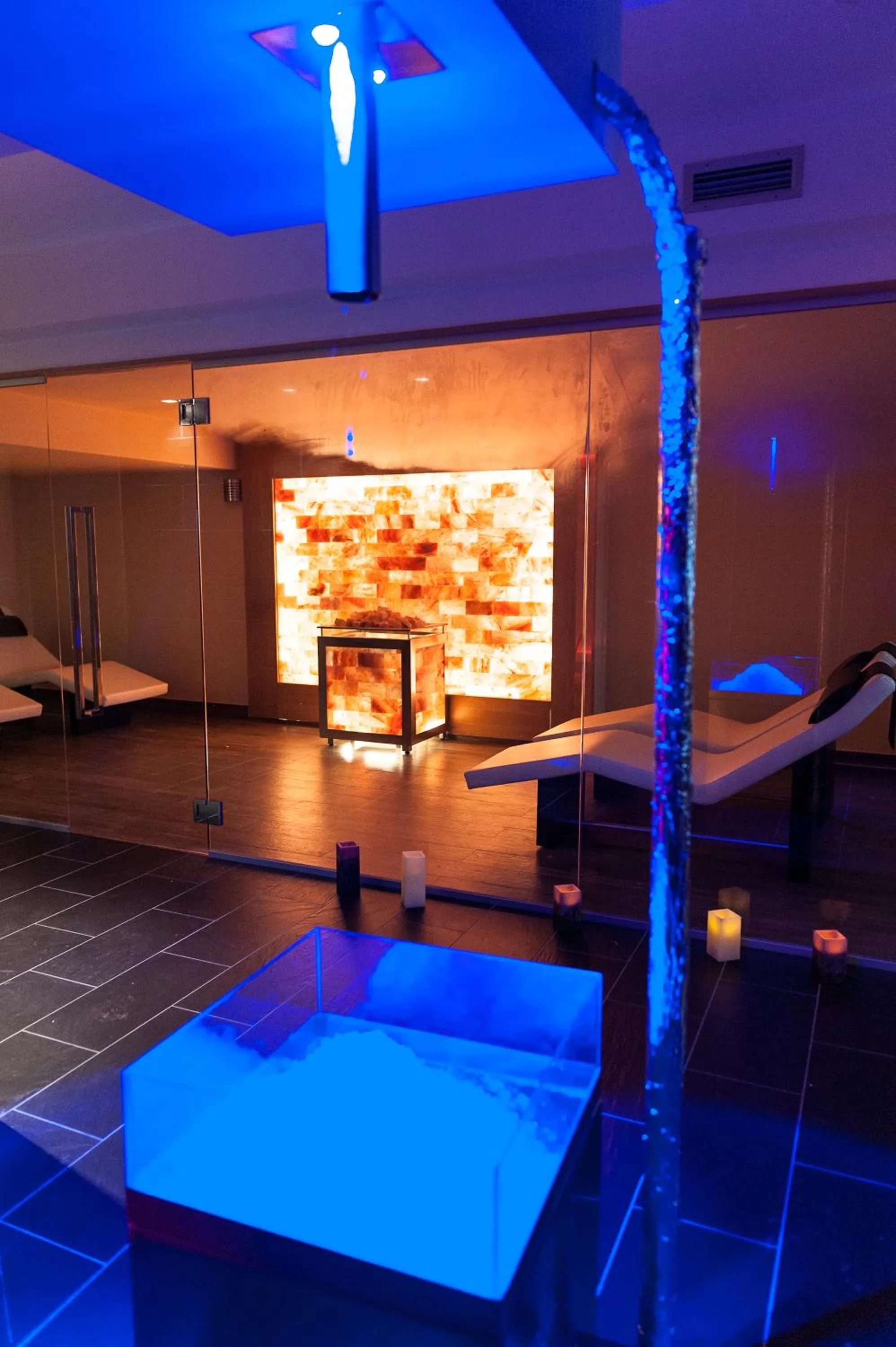 Decorative detail, Bed in Hotel Cristiania