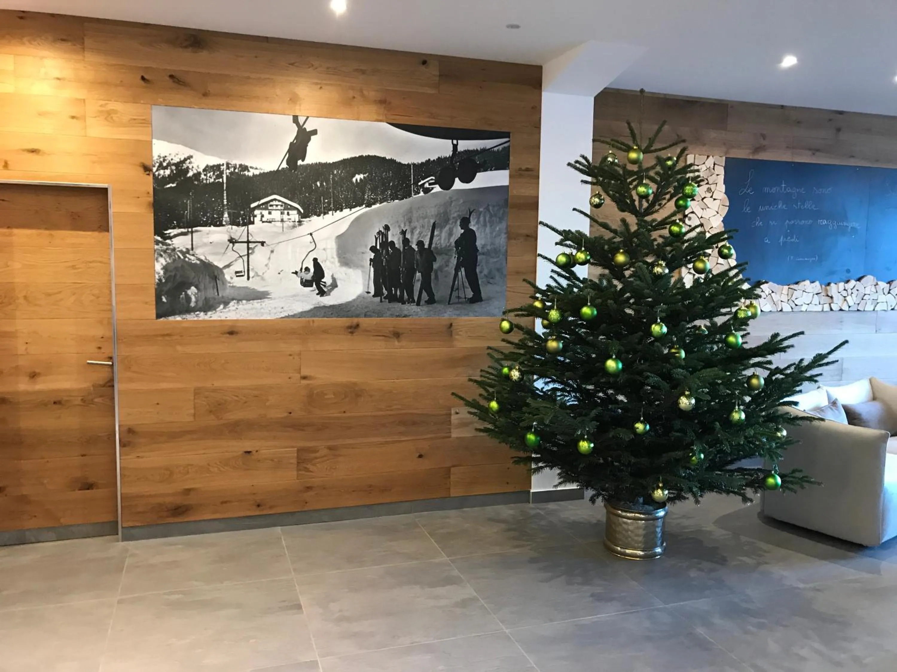 Communal lounge/ TV room in Hotel Cristiania