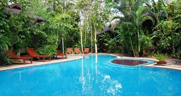 Swimming pool in Baan Klang Aow Beach Resort Swimming pool in Baan Klang Aow Beach Resort