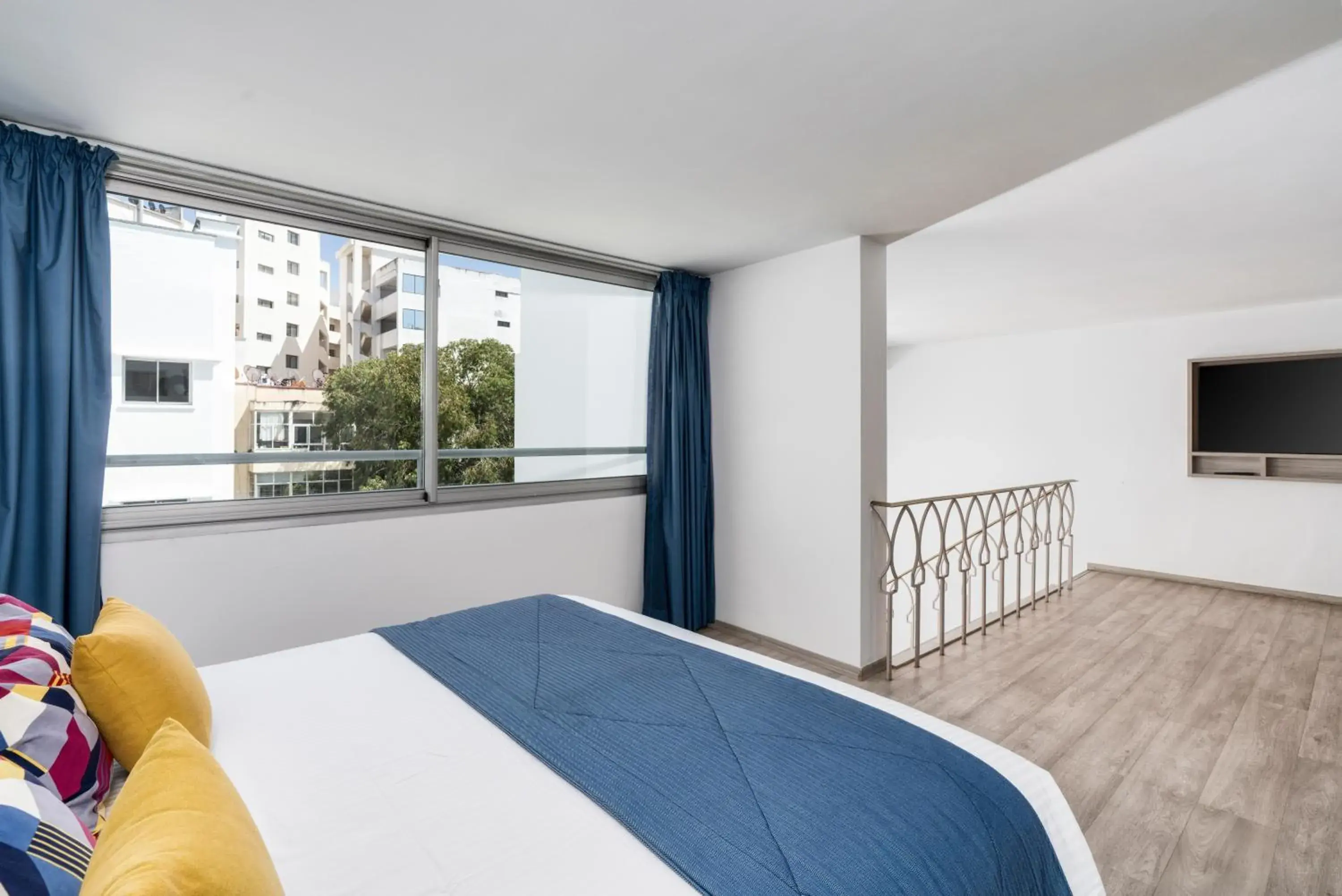 Bedroom, Bed in Marina Bay City Center Bedroom, Bed in Marina Bay City Center