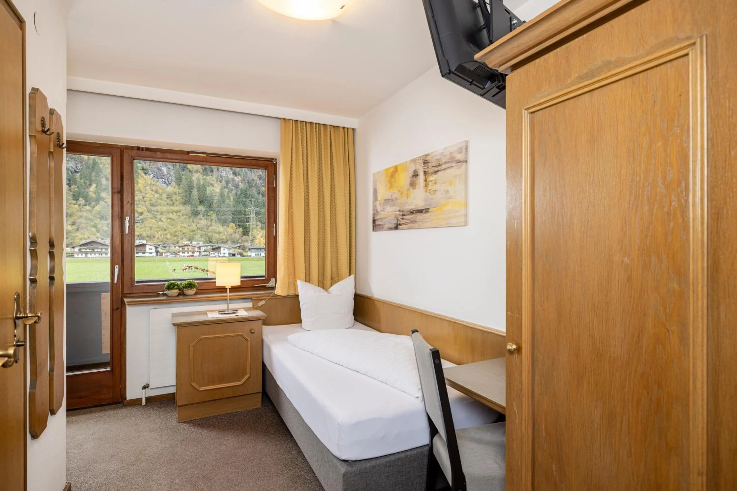 View (from property/room), Bed in Apart-Garni Alpevita