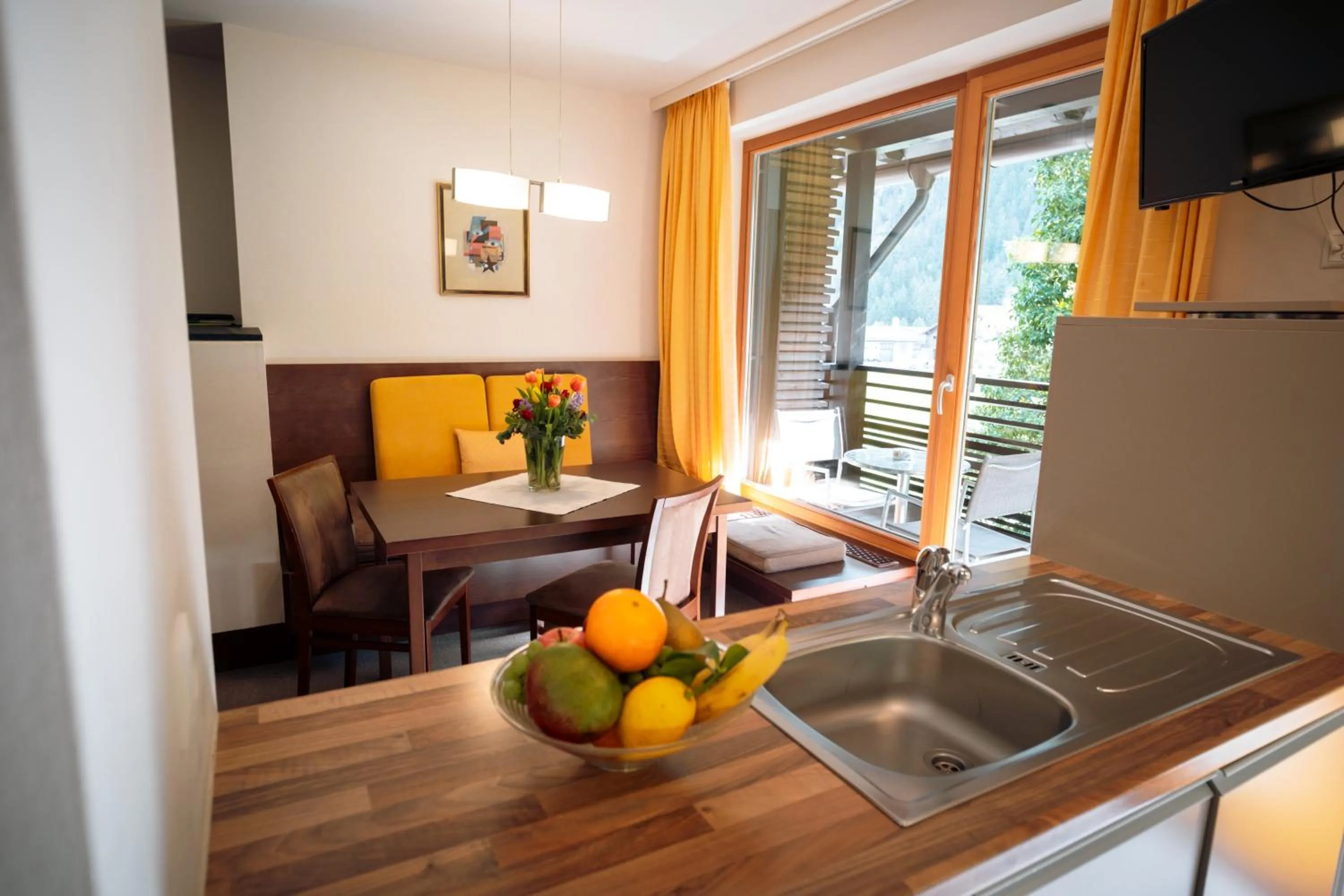 Kitchen or kitchenette in Apart-Garni Innerwiesn