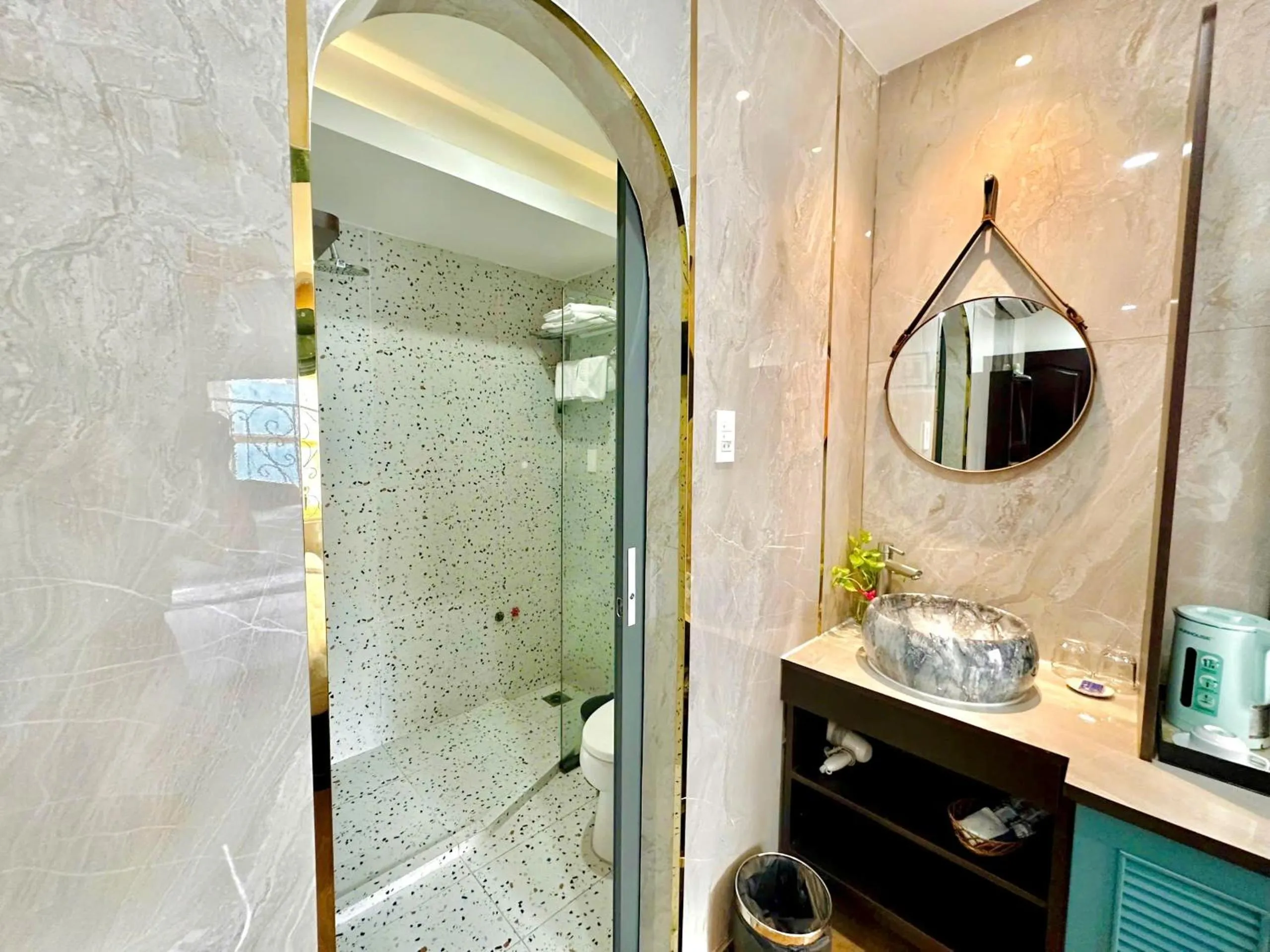 Sunrise Central Hotel