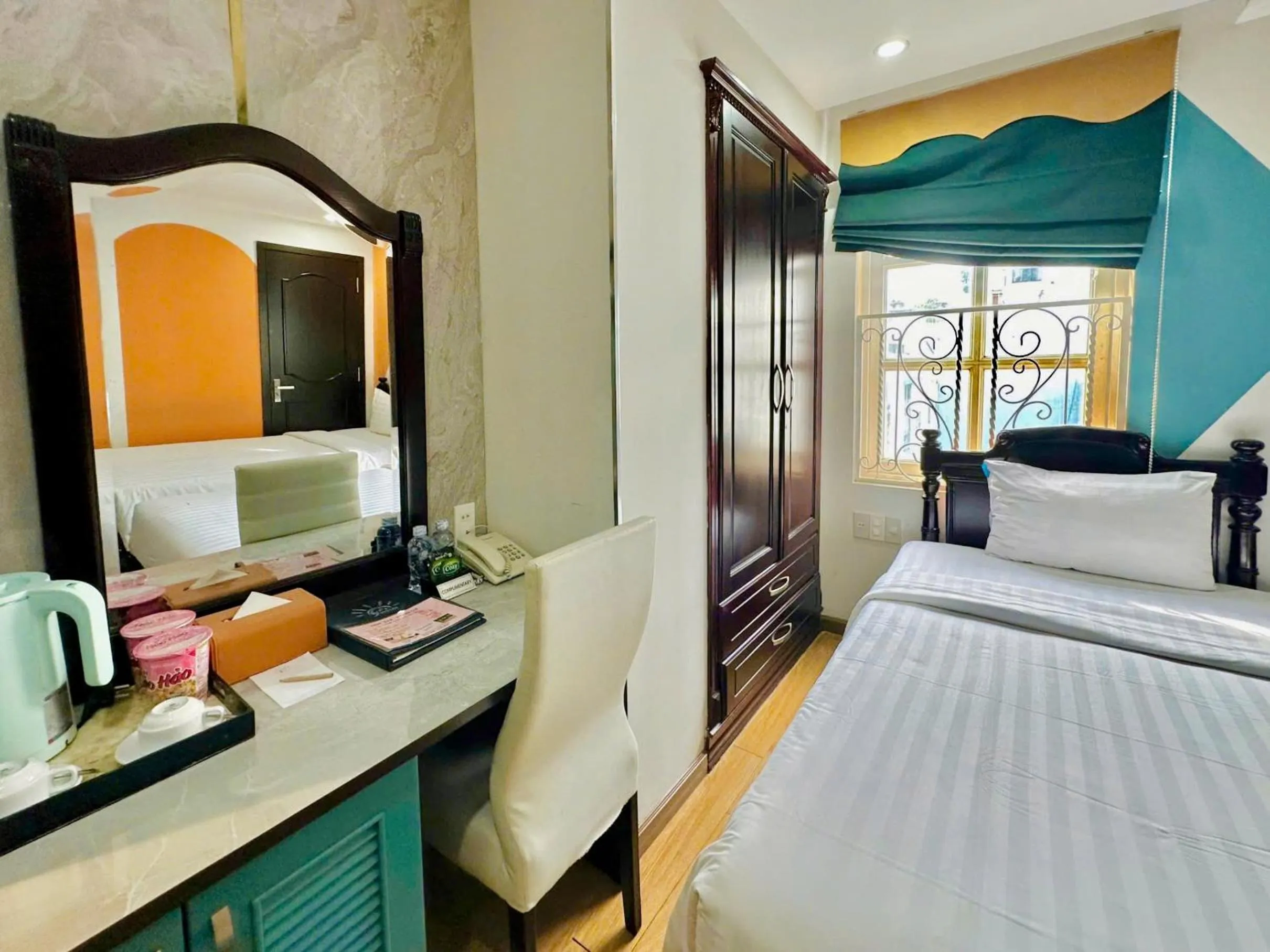 Bed in Sunrise Central Hotel