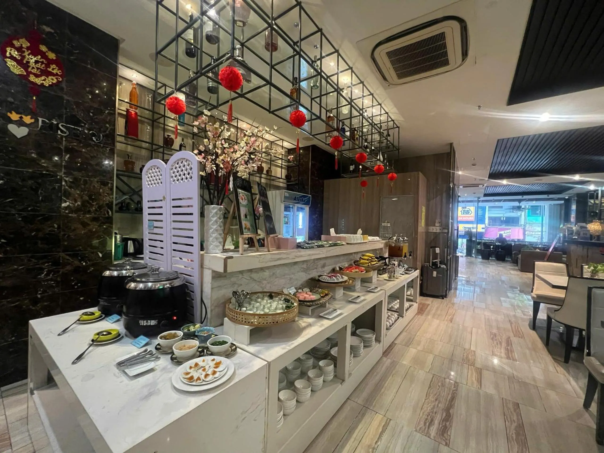 Sunrise Central Hotel