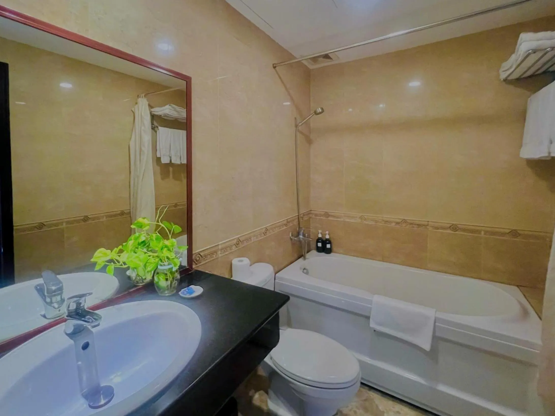 Sunrise Central Hotel