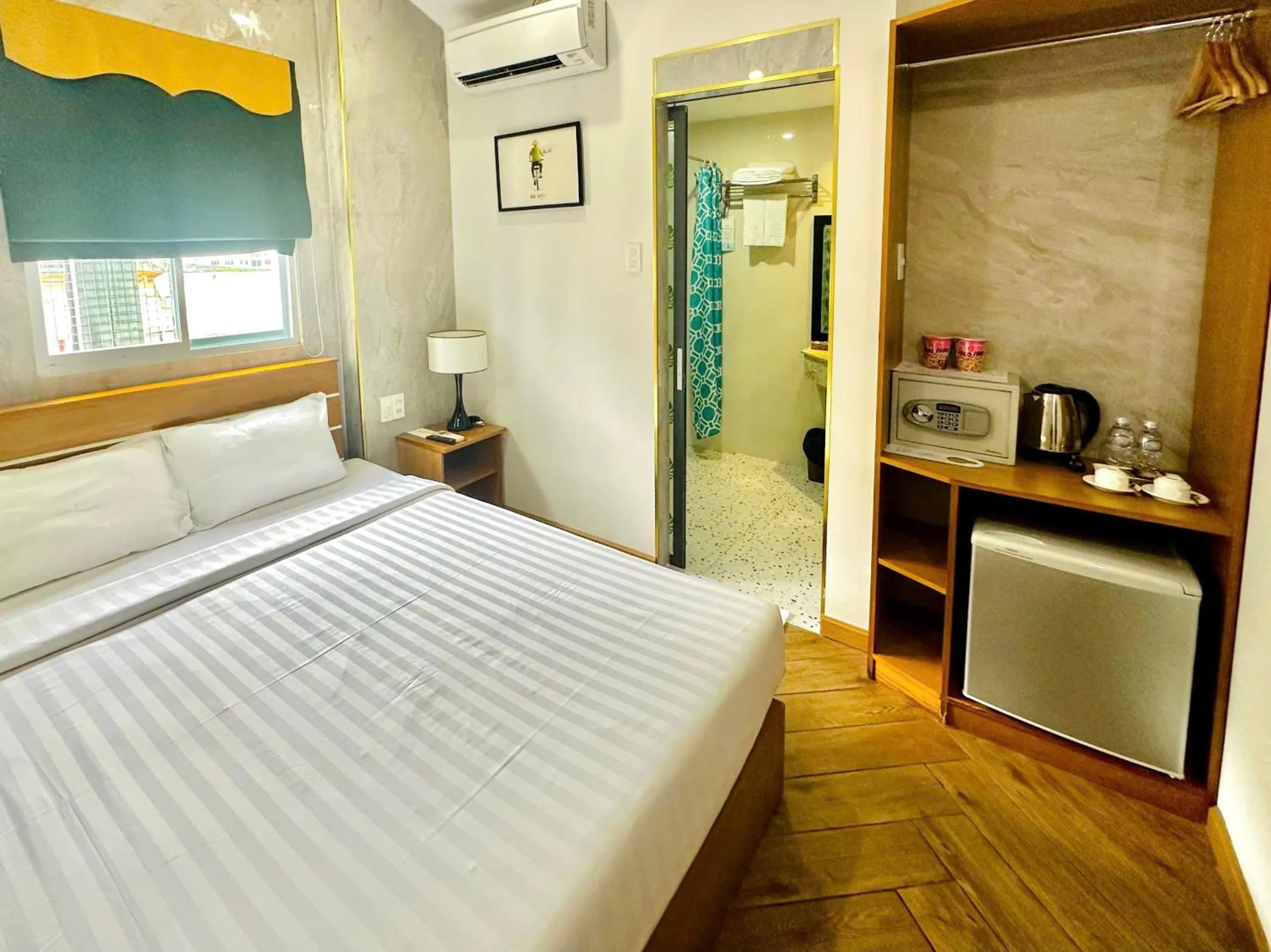 Bed in Sunrise Central Hotel