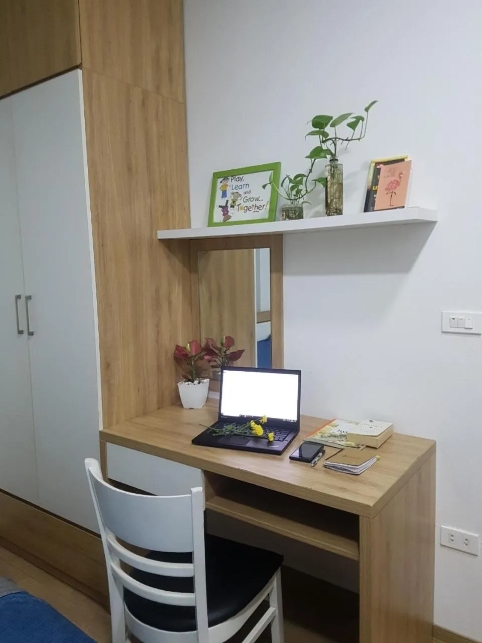 Business facilities in NYT Home Giang Vo