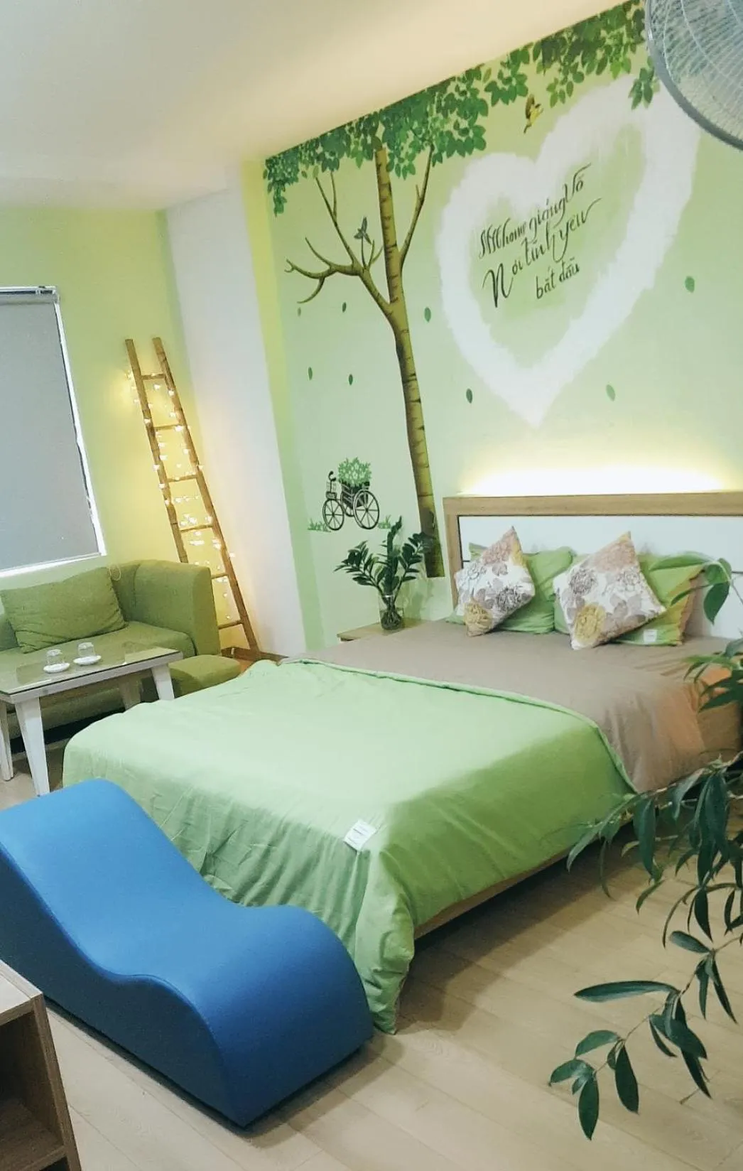 Bed in NYT Home Giang Vo