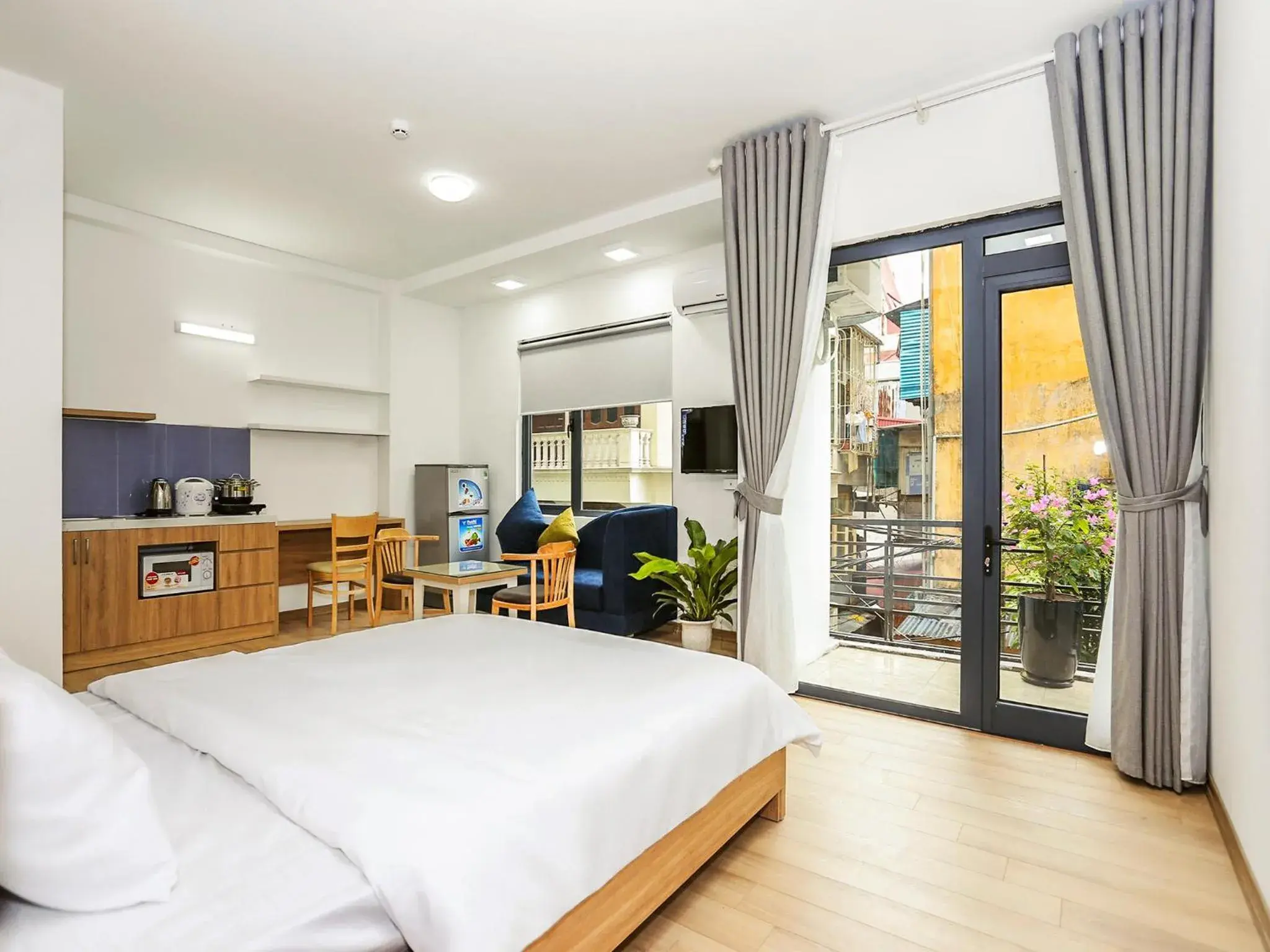 Photo of the whole room, Bed in NYT Home Giang Vo Photo of the whole room, Bed in NYT Home Giang Vo