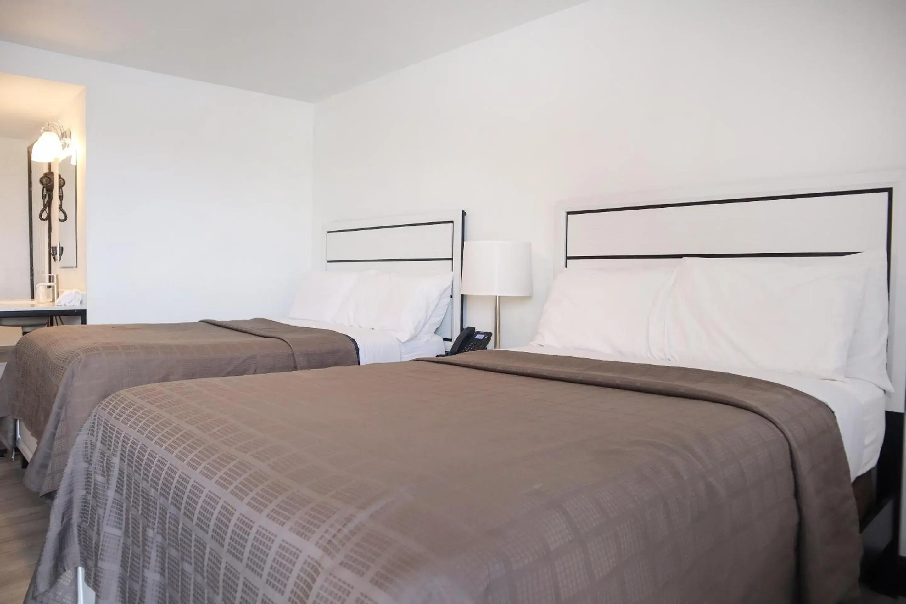 Bedroom, Bed in The Lancaster Motel By OYO Ronks near Paradise Bedroom, Bed in The Lancaster Motel By OYO Ronks near Paradise