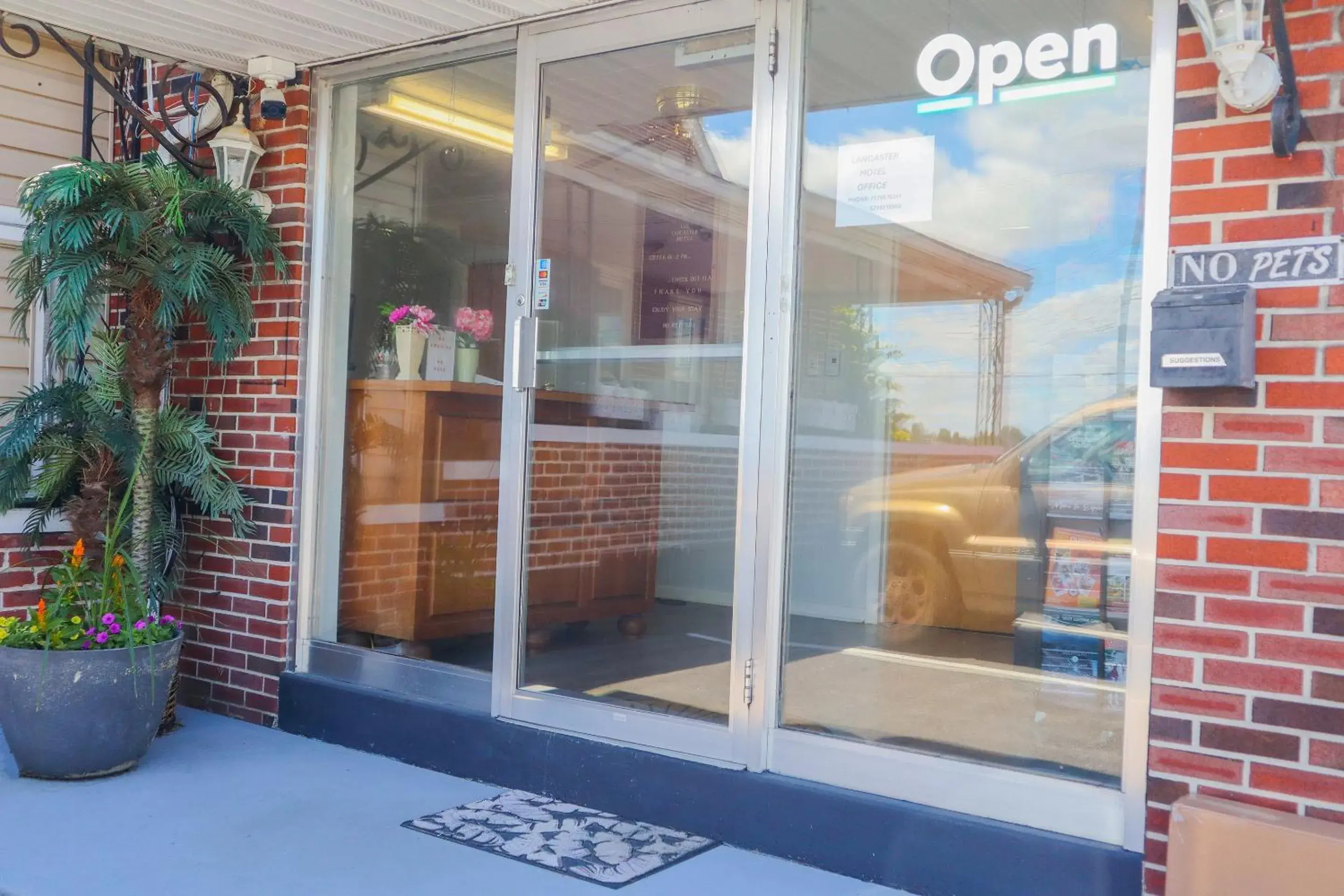 Facade/entrance in The Lancaster Motel By OYO Ronks near Paradise Facade/entrance in The Lancaster Motel By OYO Ronks near Paradise