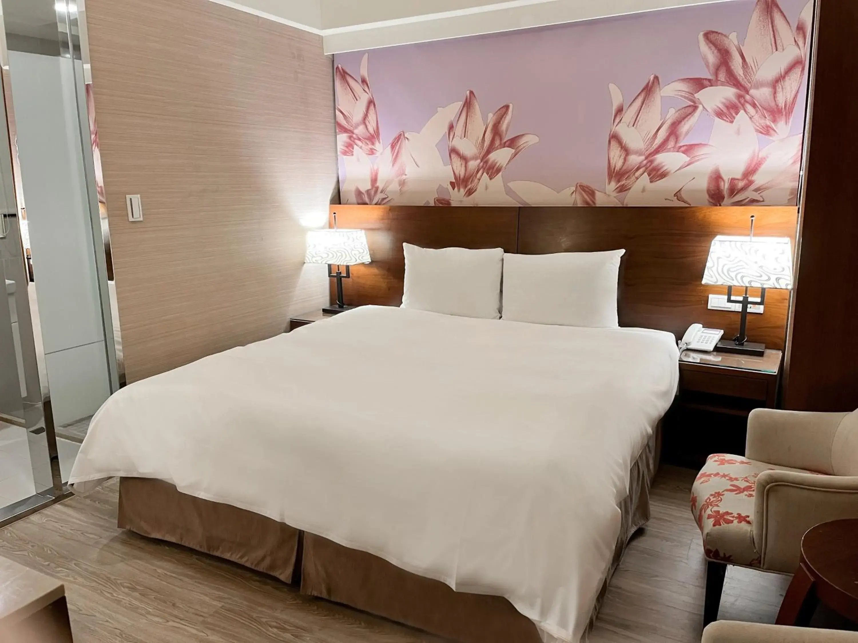 Photo of the whole room, Bed in Guide Hotel Taipei NTU Photo of the whole room, Bed in Guide Hotel Taipei NTU