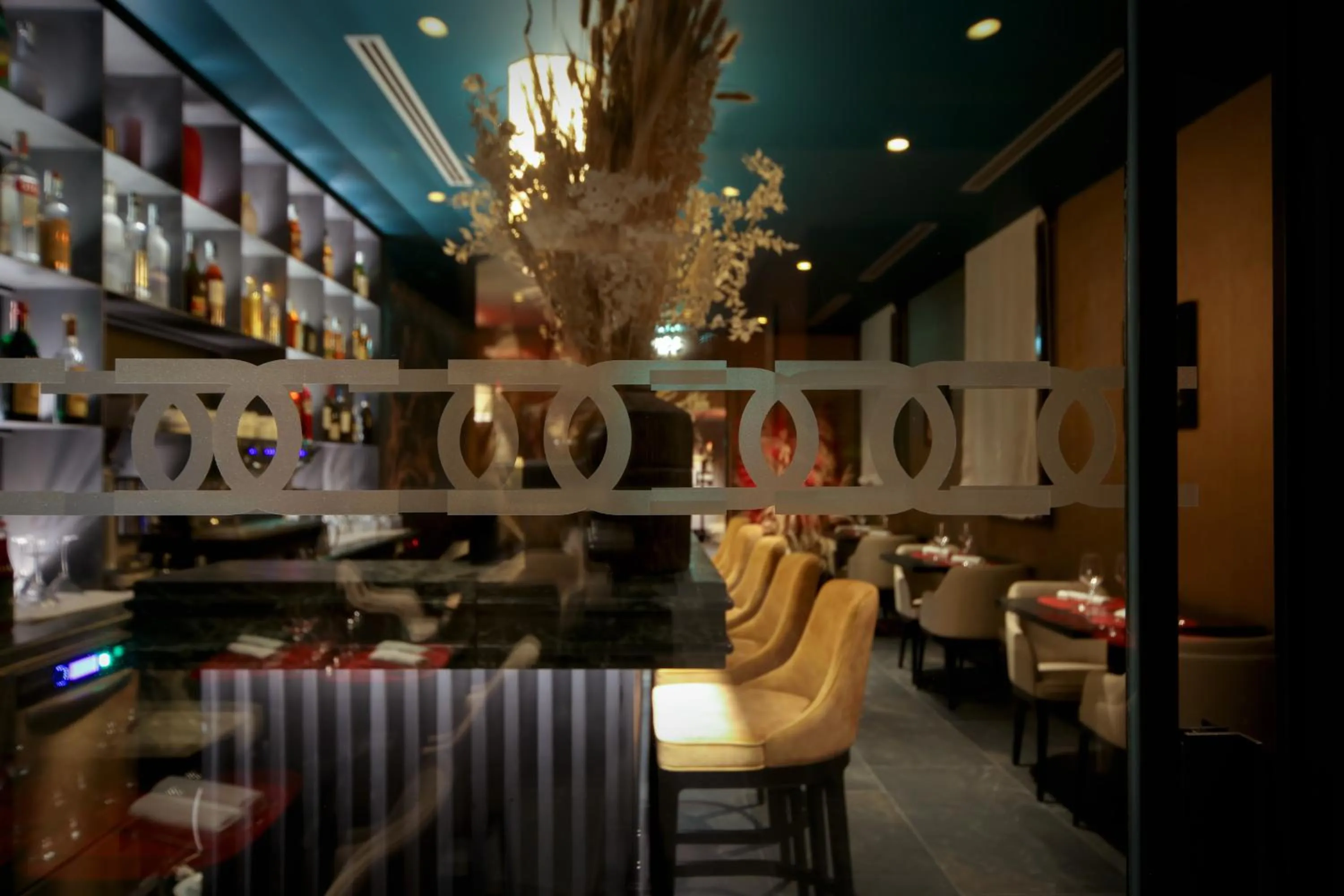 Lounge or bar in U-Visionary Venezia Hotel