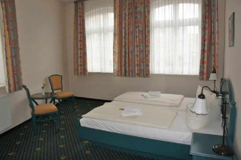 Day, Bed in Hotel Reuterhaus Wismar