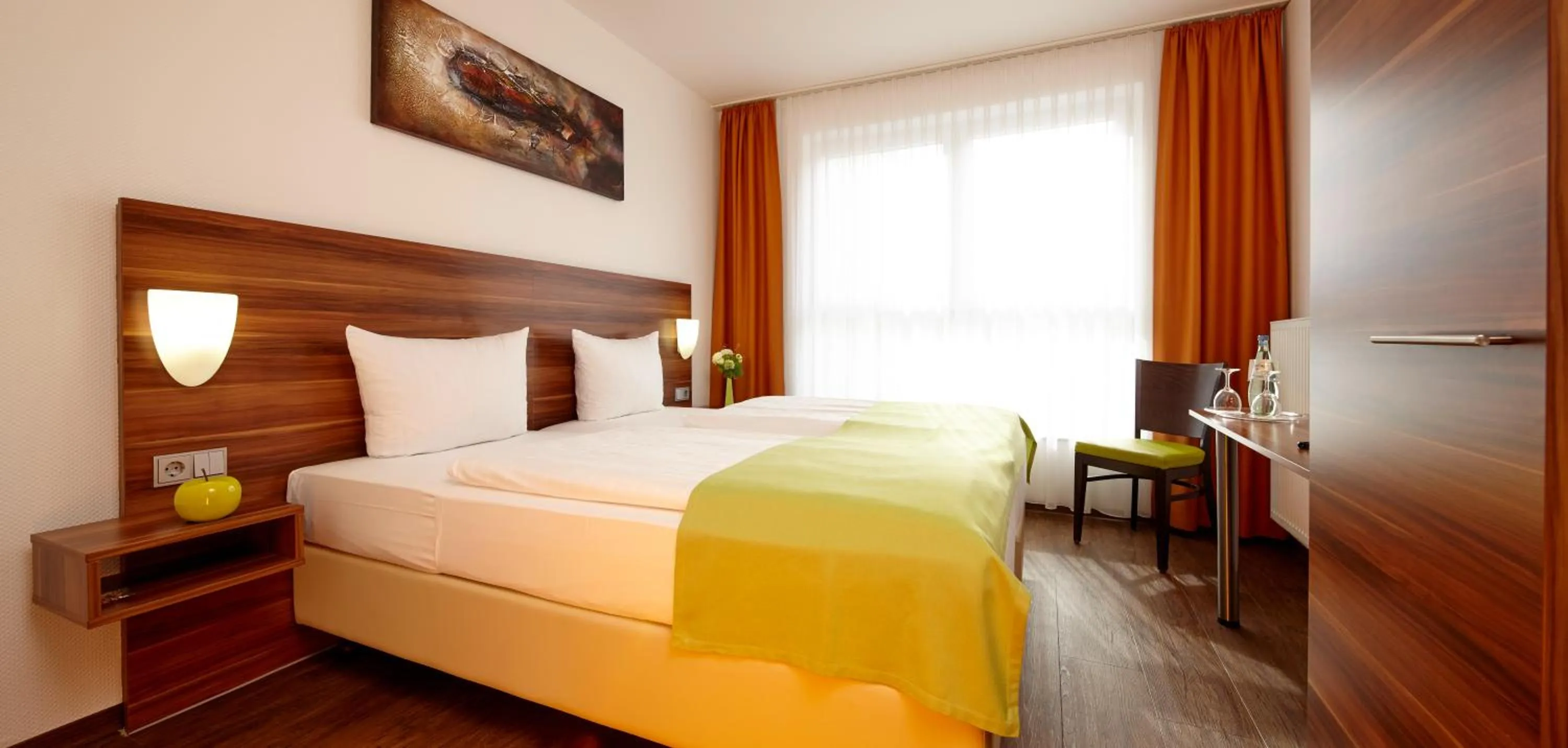 Bedroom, Bed in ante porta DAS STADTHOTEL