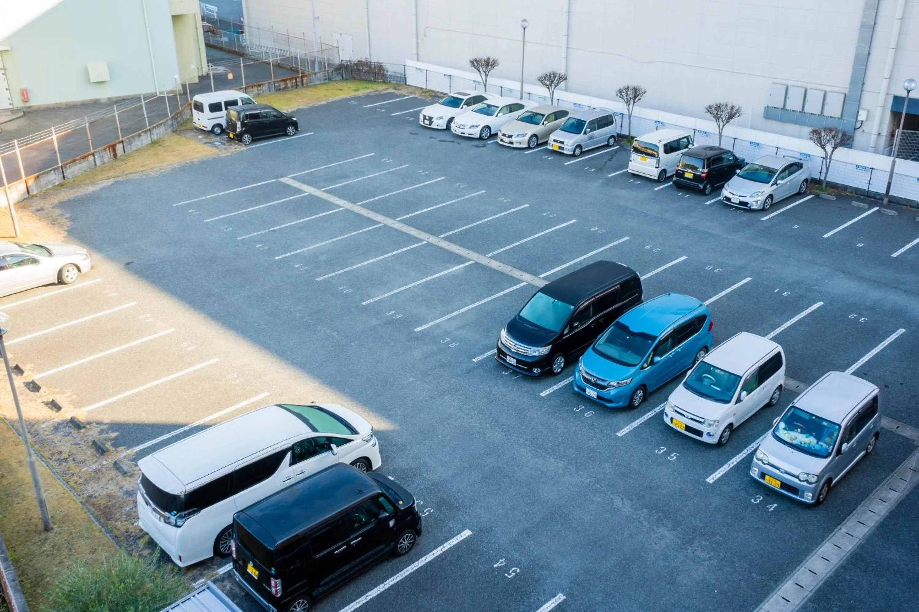 Parking in Kumamoto Ichibamae Business Kurenai Hotel