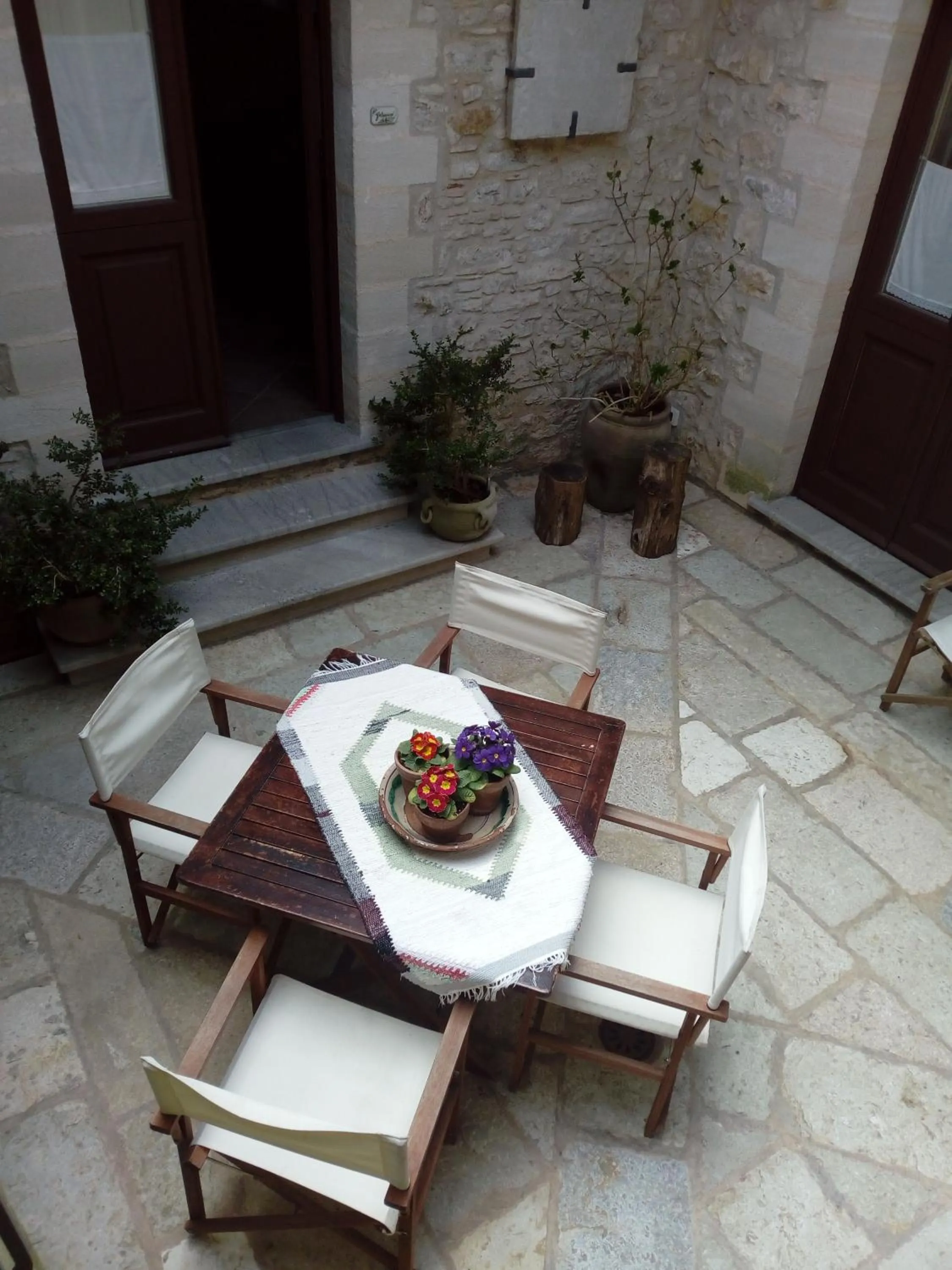 Patio in Residence Erice Pietre Antiche