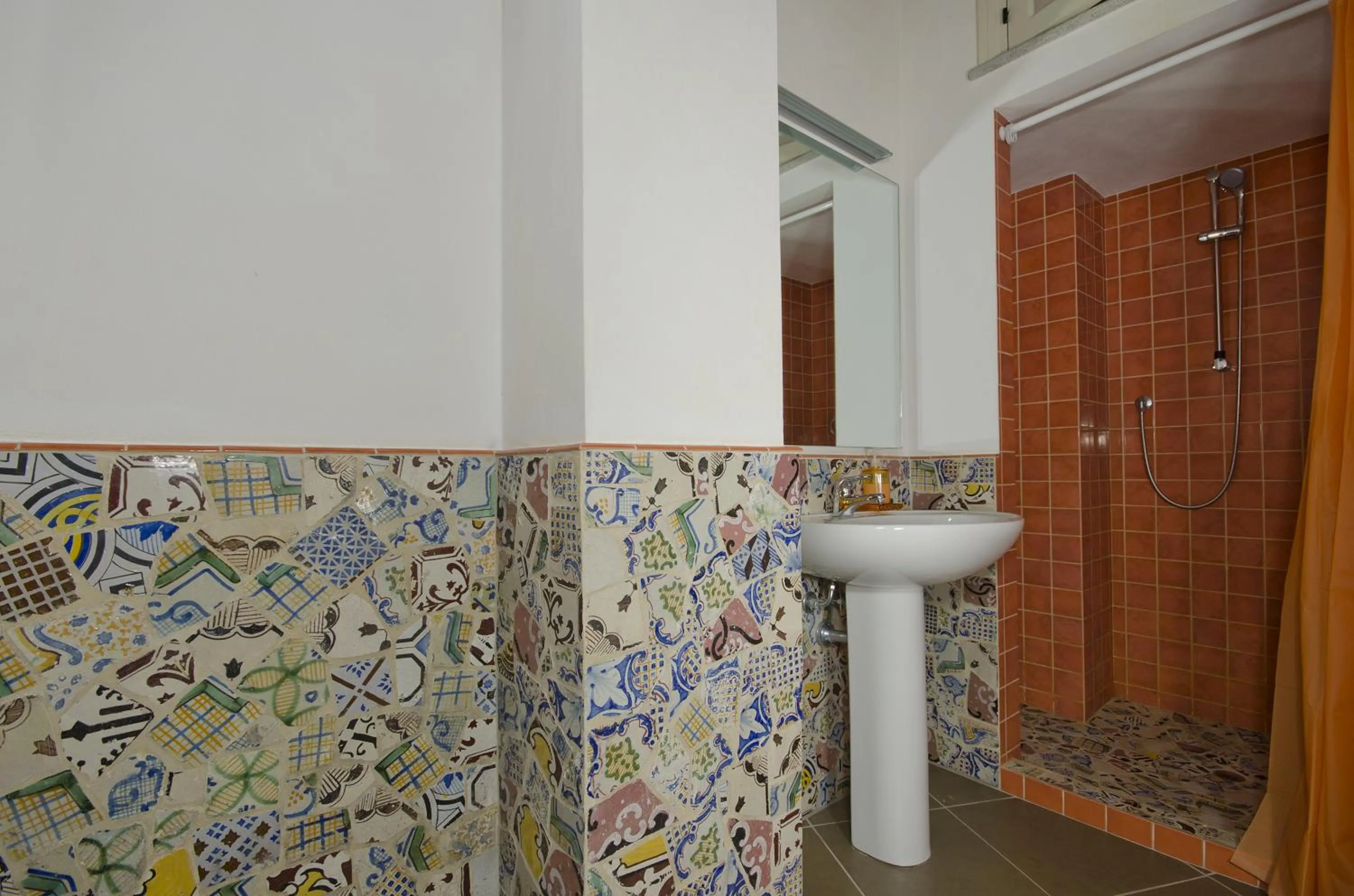 Bathroom in Residence Erice Pietre Antiche