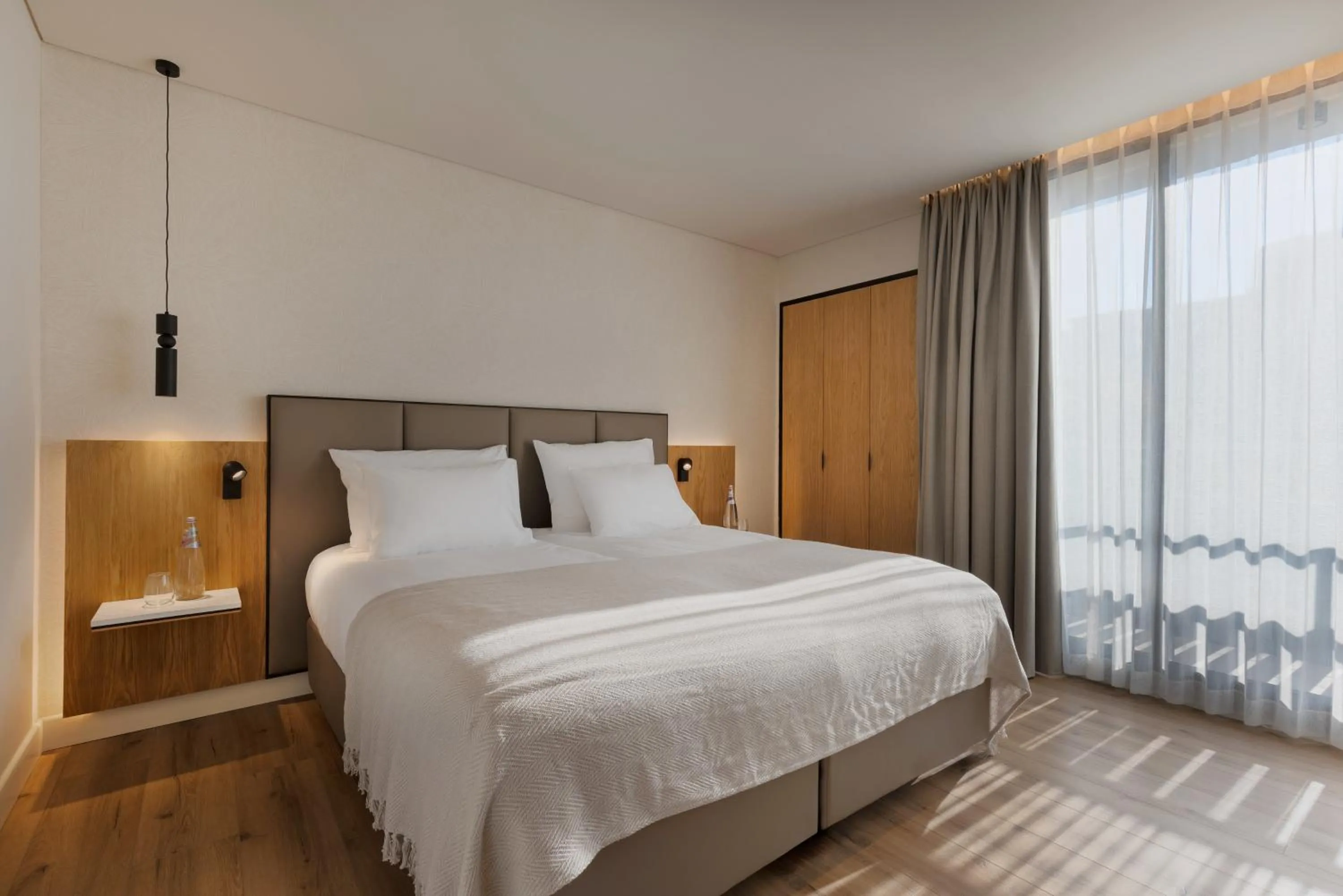 Photo of the whole room, Bed in Jerusalem Gardens Hotel