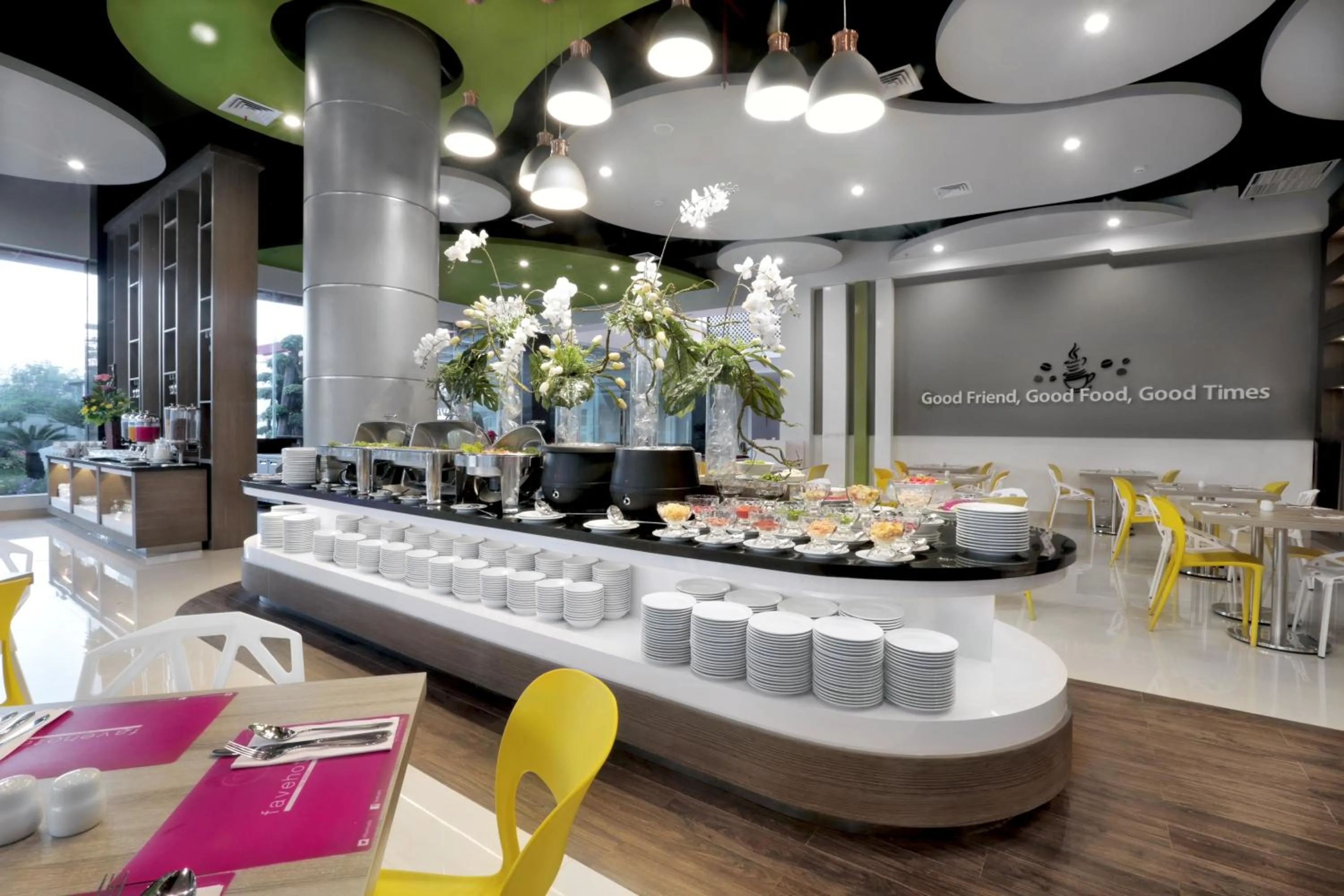 Buffet breakfast in favehotel Tuban