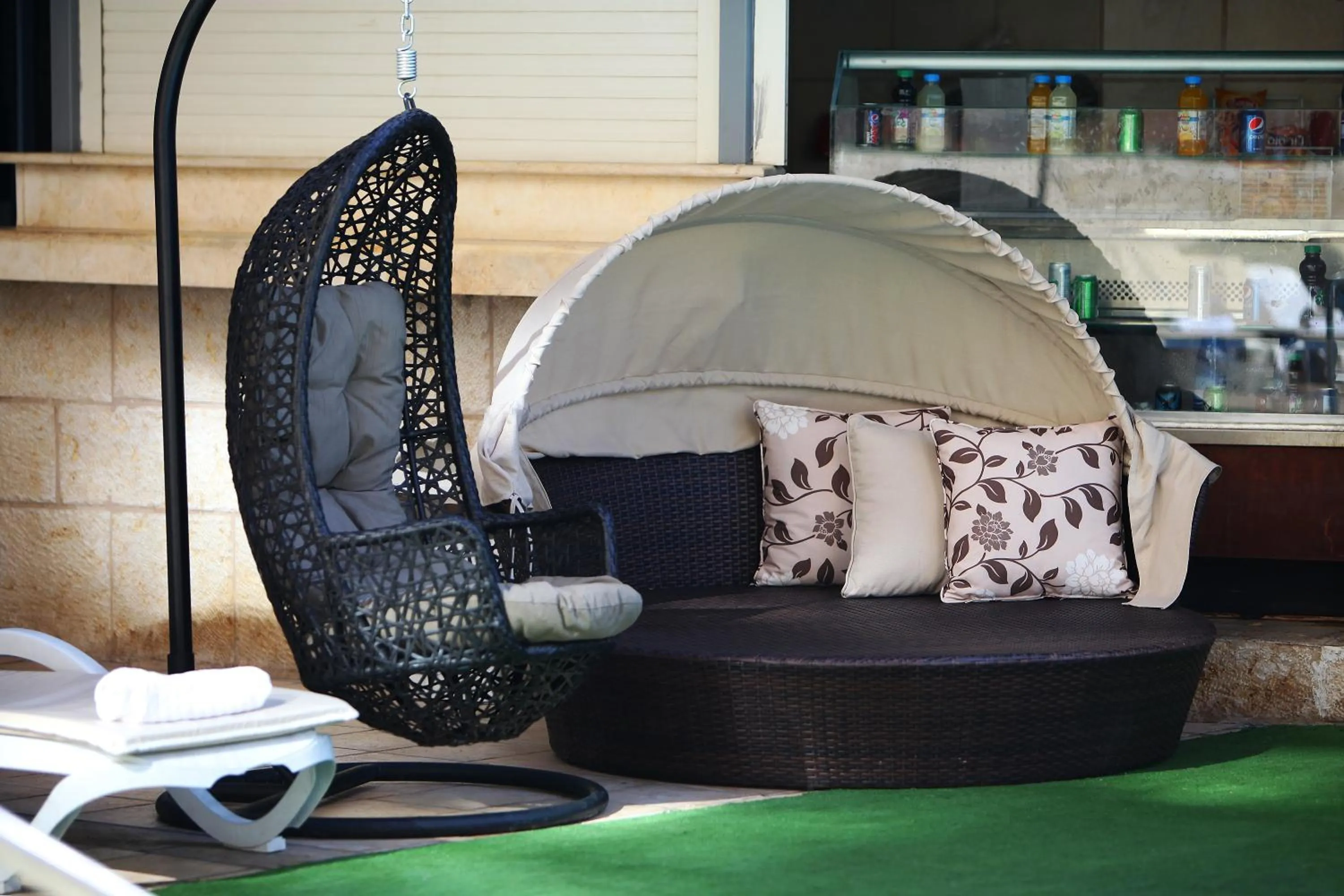 Lounge or bar in Leonardo Hotel Jerusalem