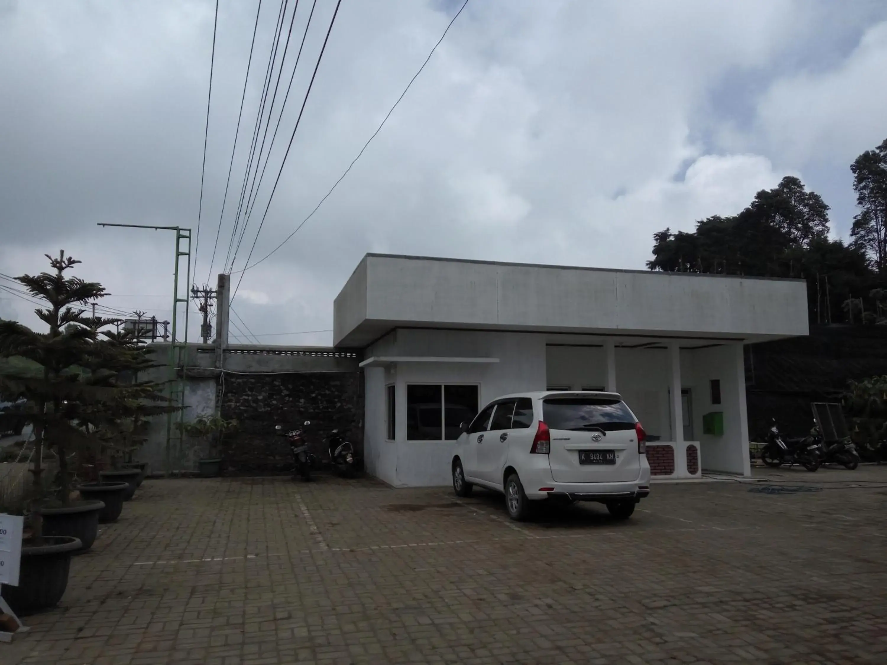 Property building in Tani Jiwo Hostel Property building in Tani Jiwo Hostel
