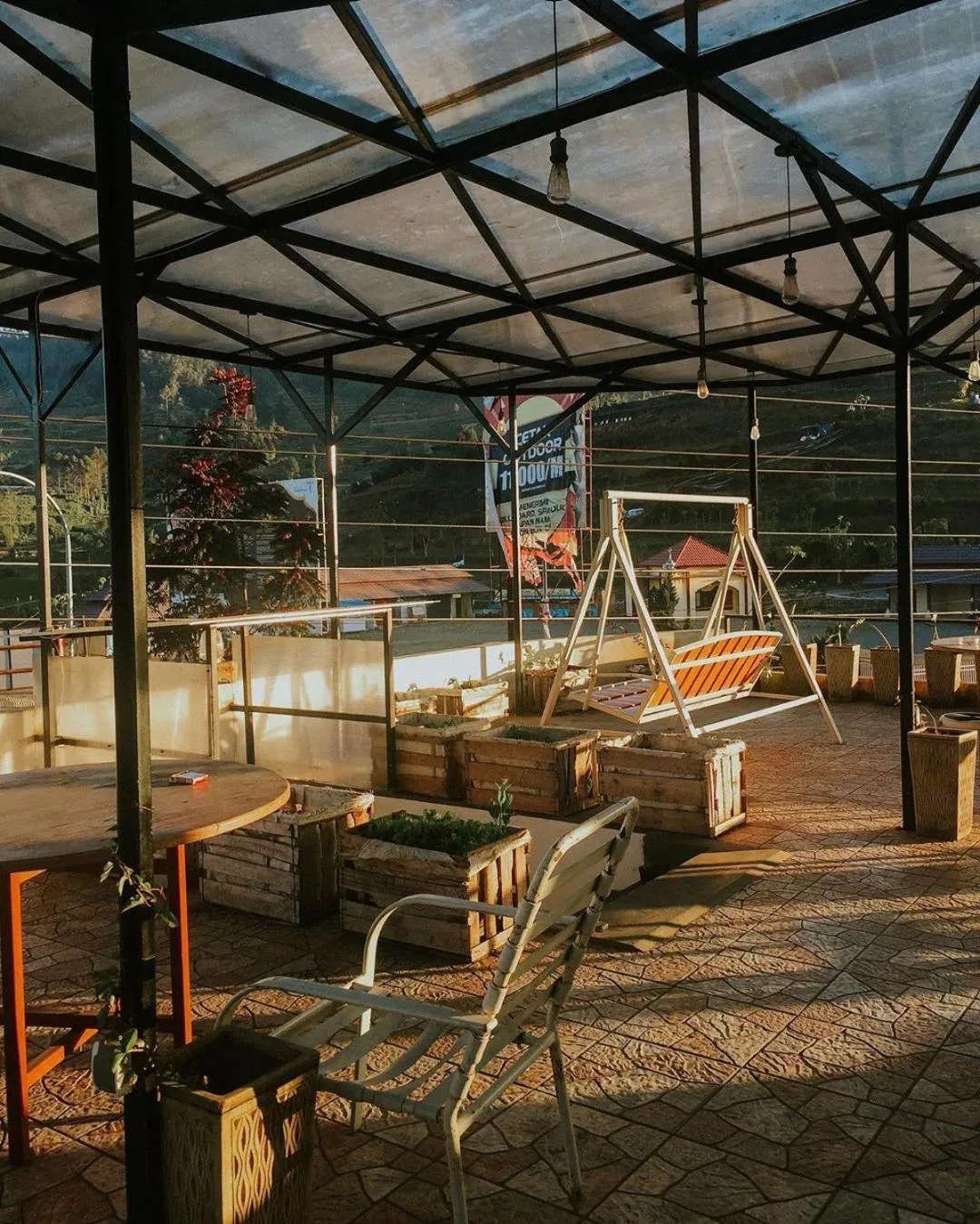 Restaurant/places to eat in Tani Jiwo Hostel