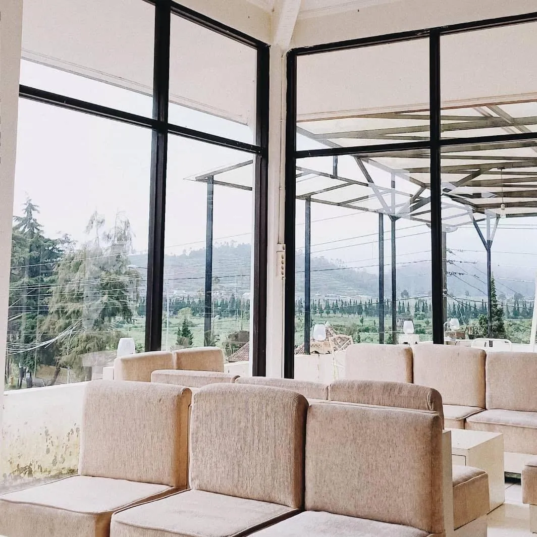 Food in Tani Jiwo Hostel