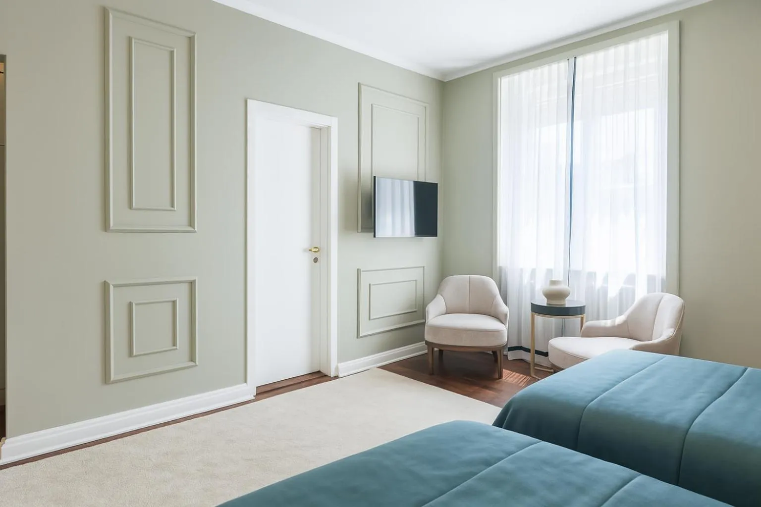 Seating area, Bed in Hotel Majestic