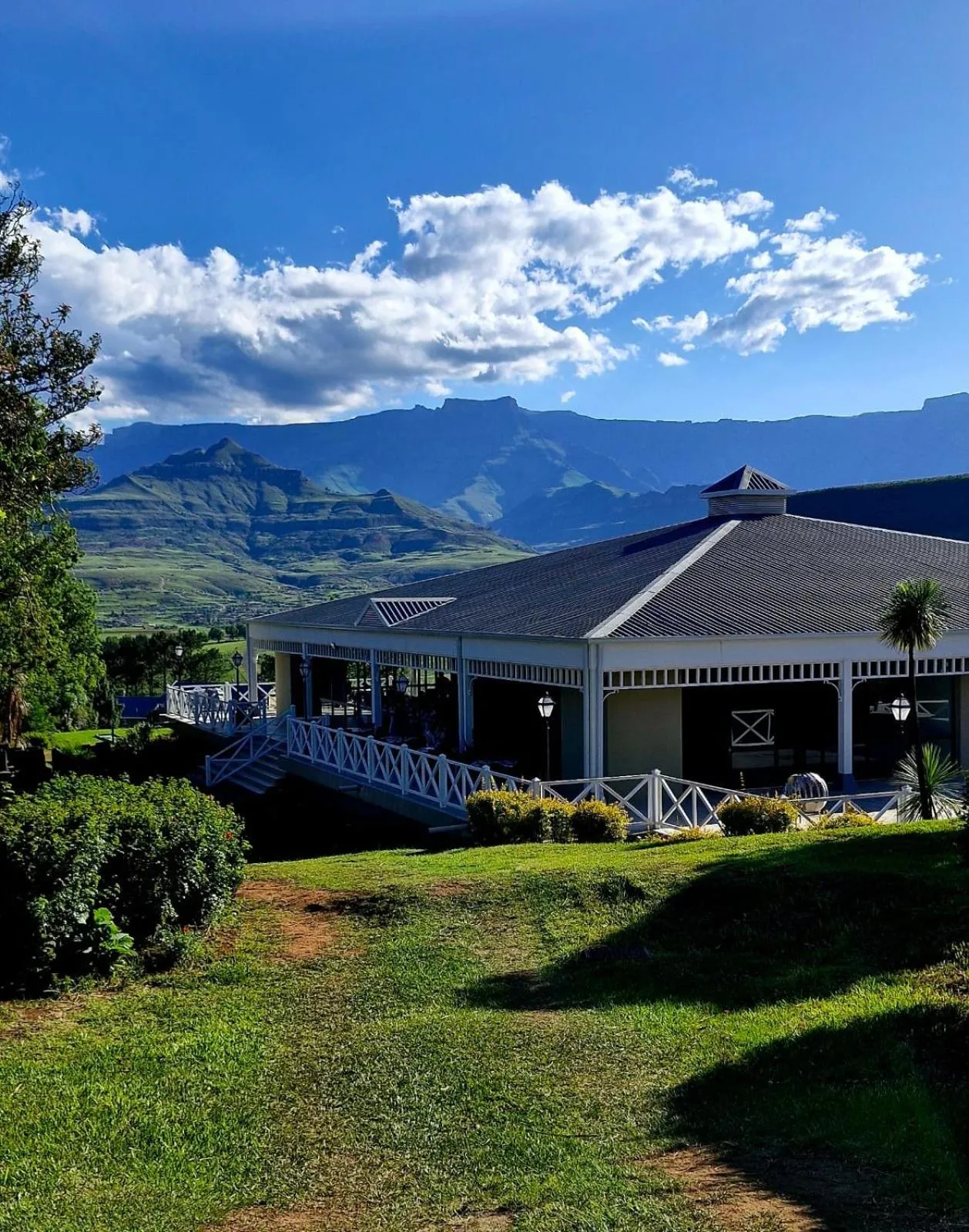 Restaurant/places to eat in Mont Aux Sources Drakensberg Resort
