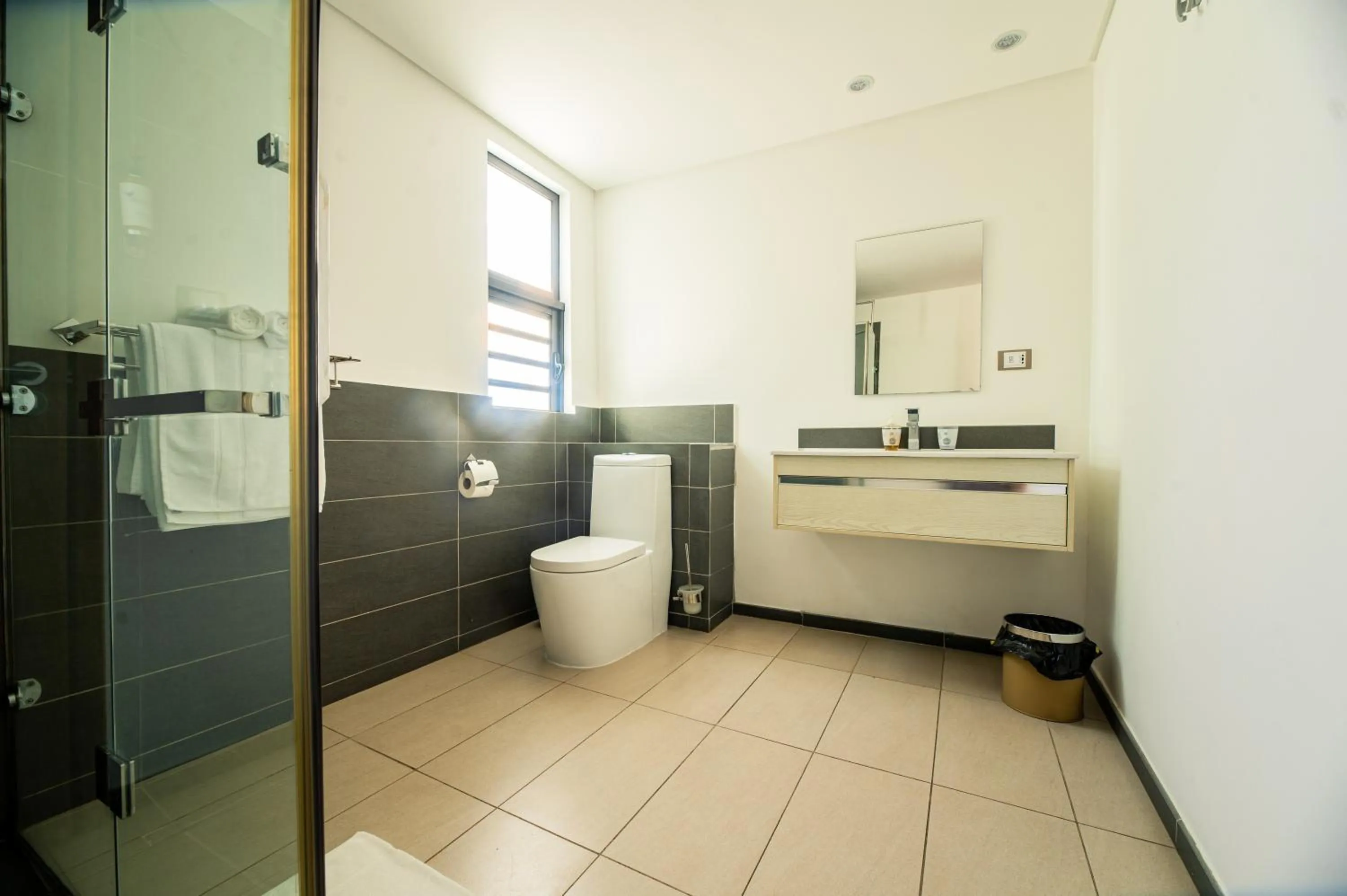 Bathroom in Toparadis Guest House