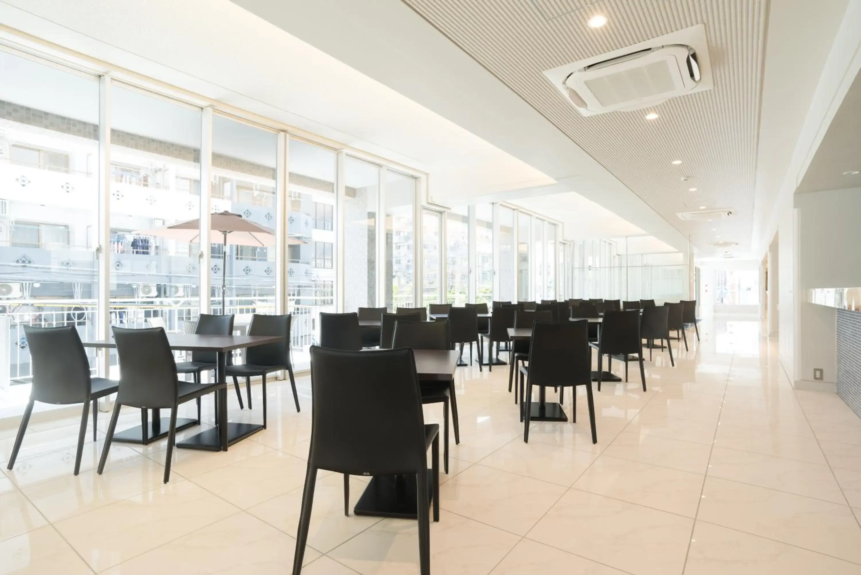 Restaurant/places to eat in RJ Hotel Naha Restaurant/places to eat in RJ Hotel Naha