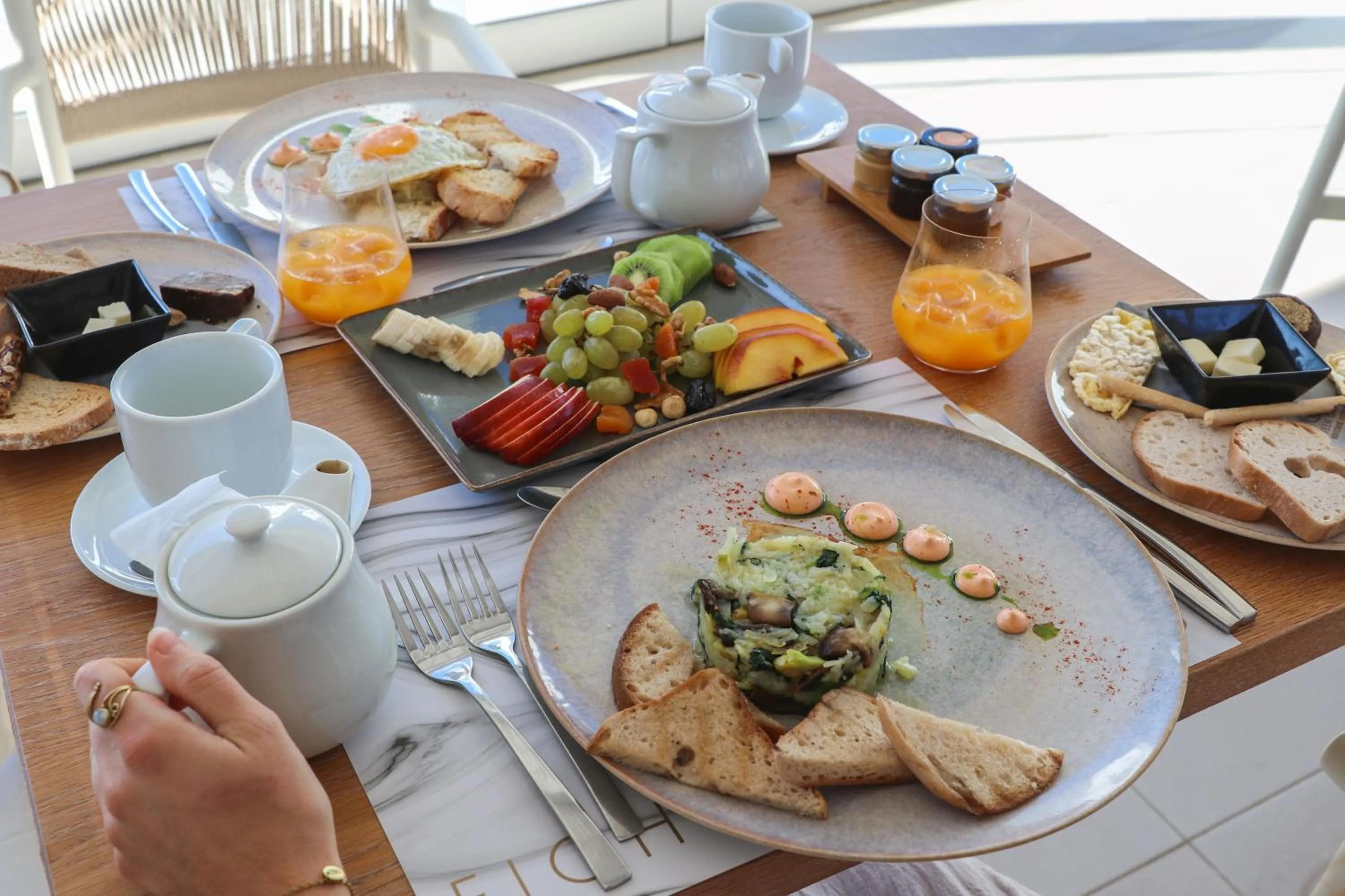 Breakfast in 18 Grapes Hotel