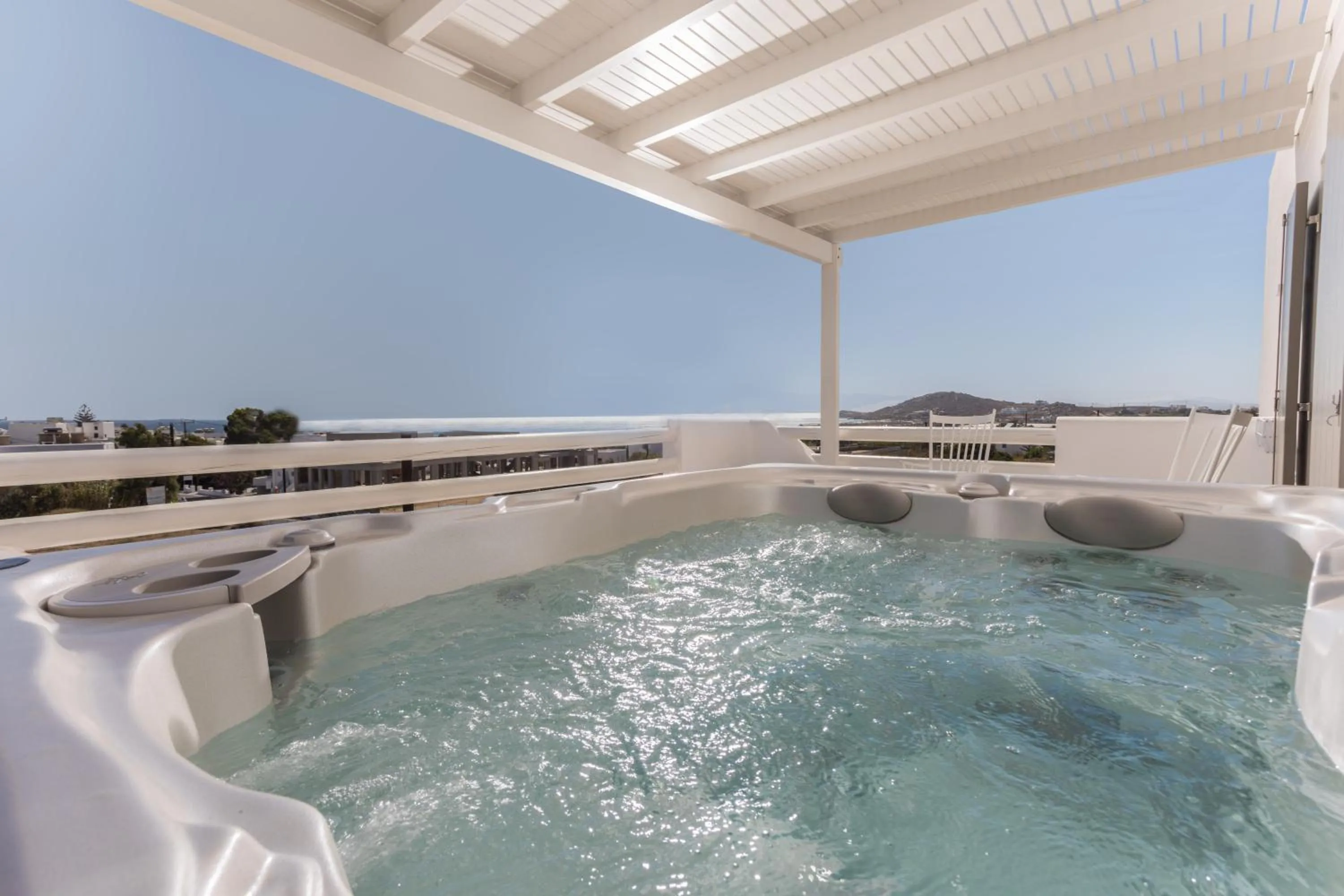 Area and facilities in 18 Grapes Hotel