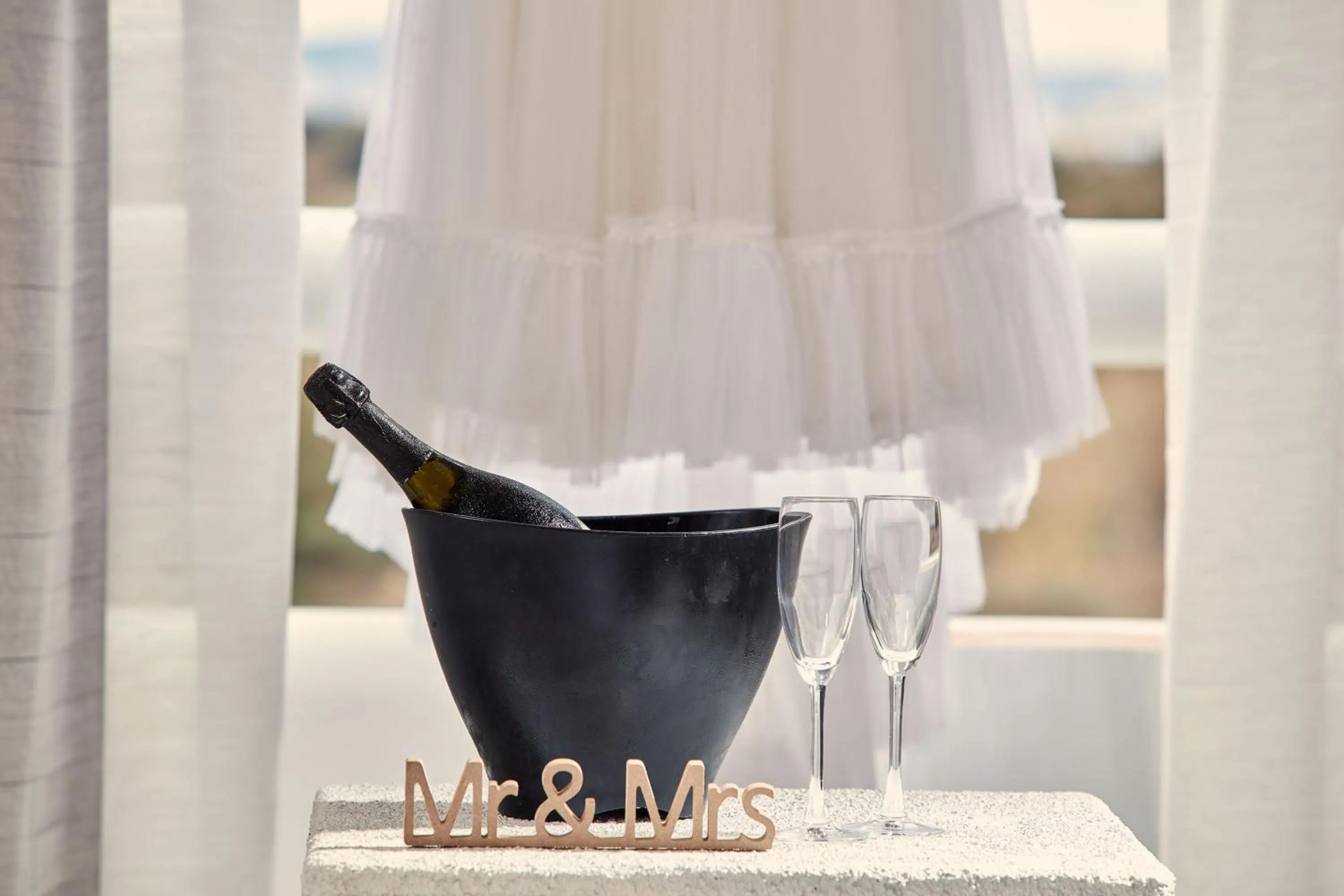 Decorative detail in 18 Grapes Hotel