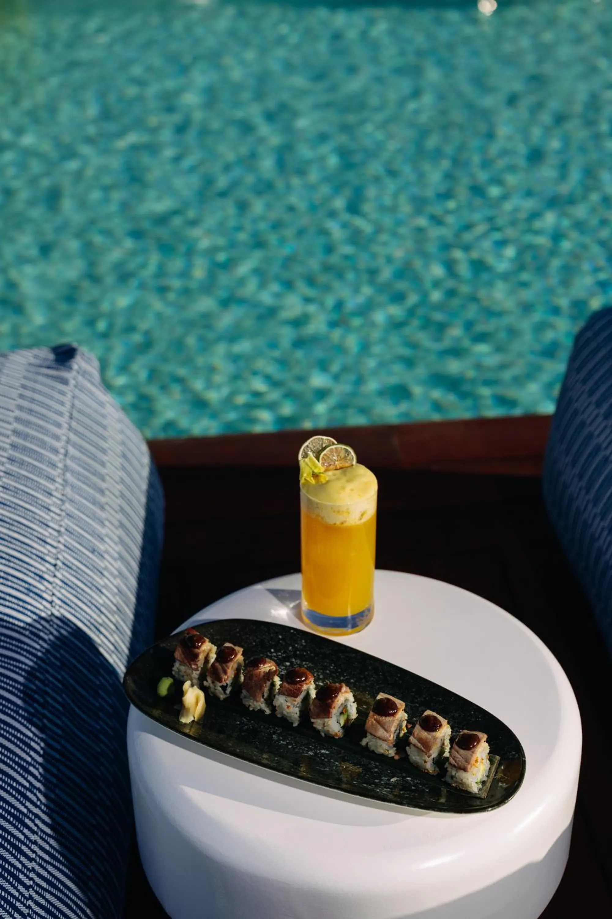 Drinks in 18 Grapes Hotel